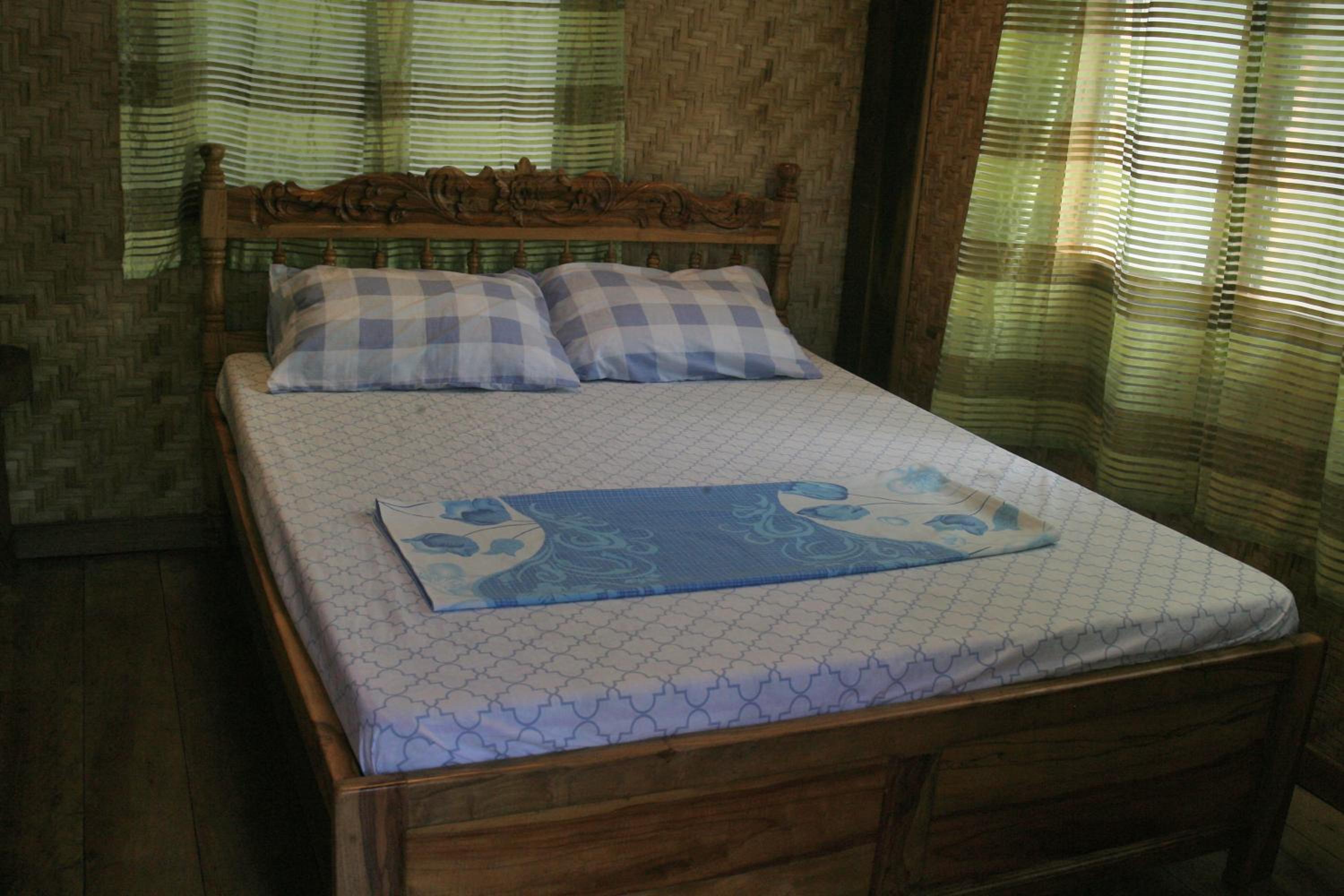JJS BACKPACKERS VILLAGE