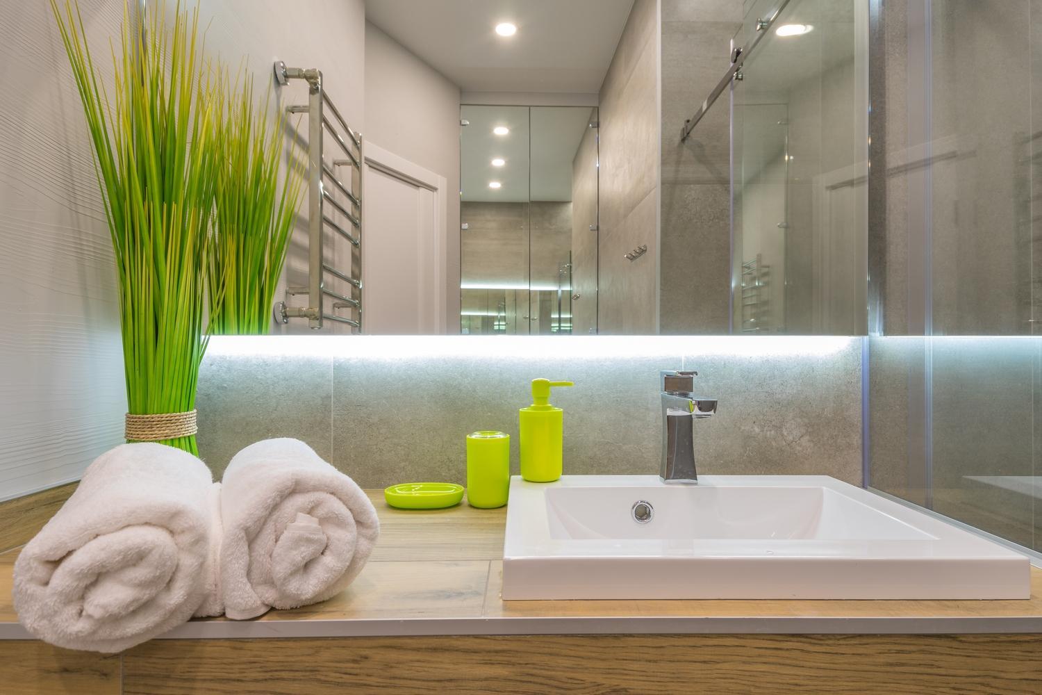 Spacious Apartments in Central Kyiv - Walk Everywhere - Next to Hyatt view 2