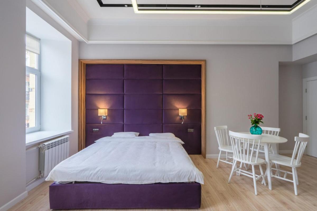 Spacious Apartments in Central Kyiv - Walk Everywhere - Next to Hyatt view 5