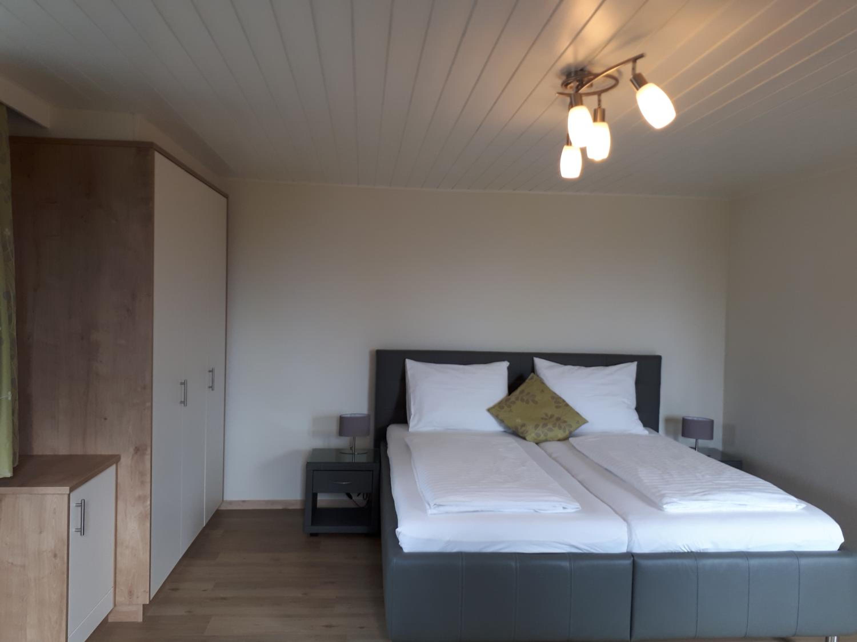 Pension Kreuzinger, 5310 Tiefgraben