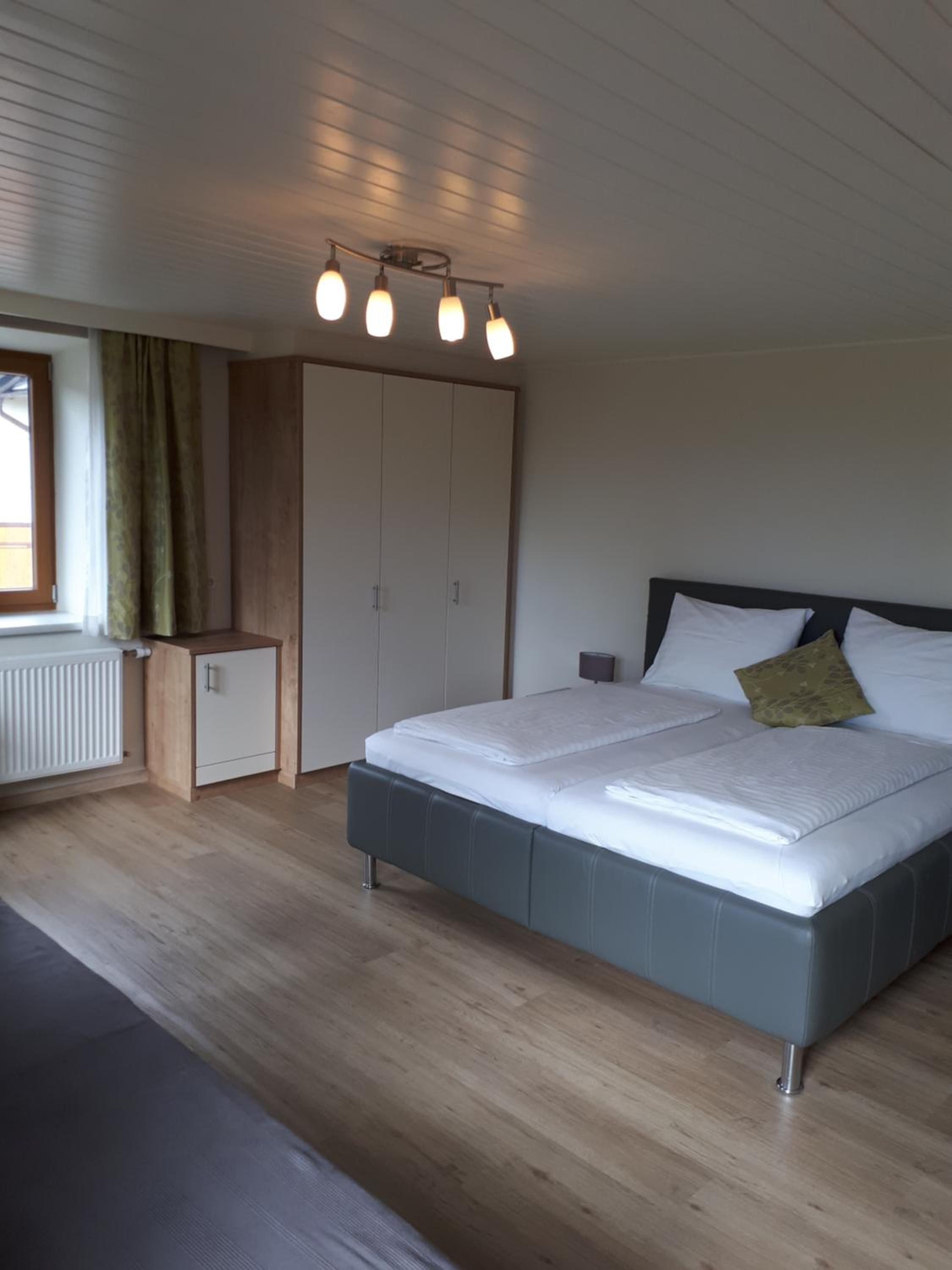 Pension Kreuzinger, 5310 Tiefgraben