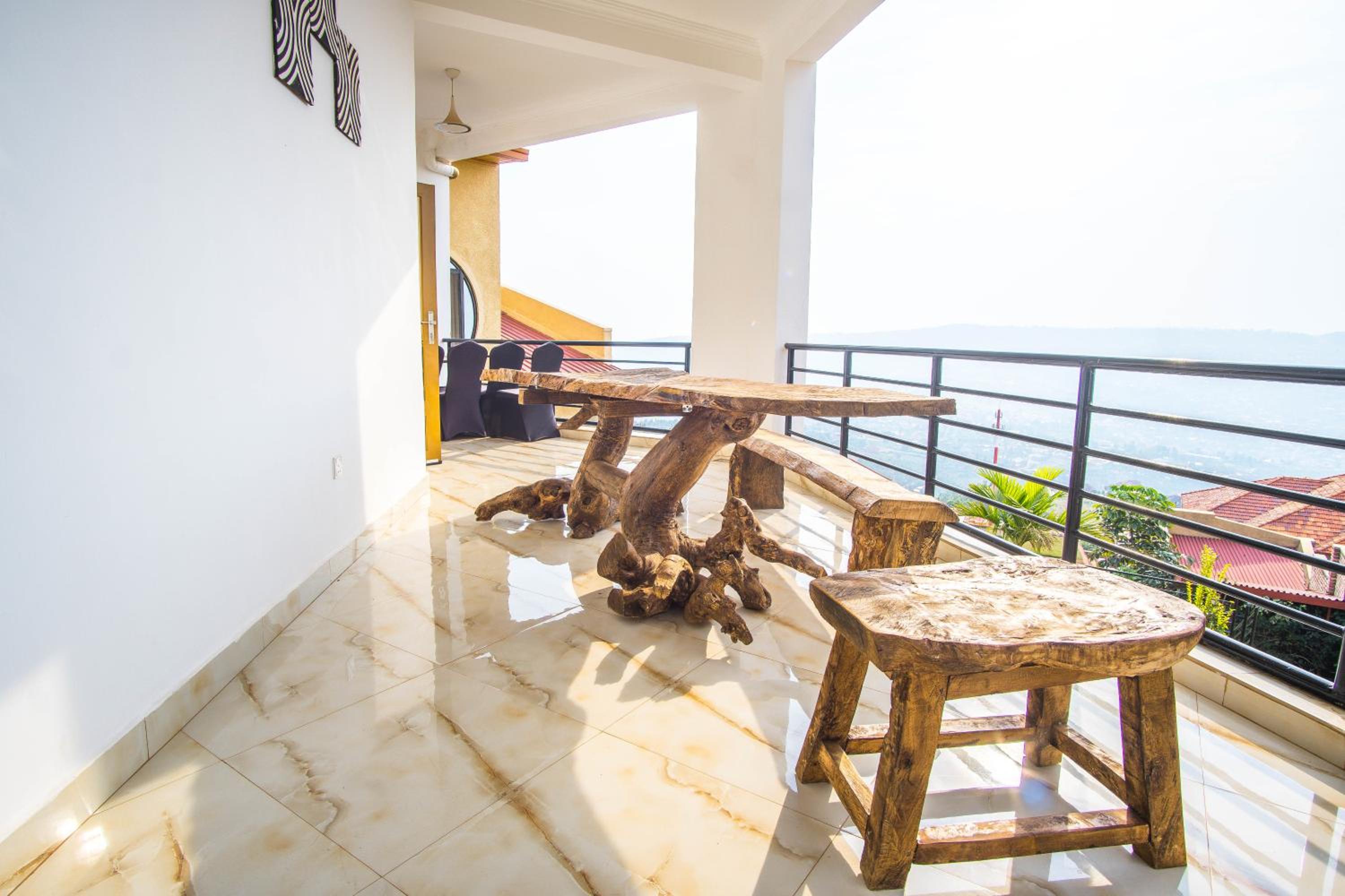 High Ground Villa Ltd