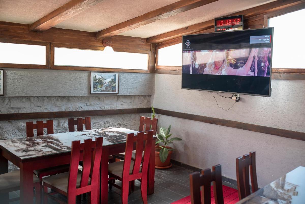 restaurant