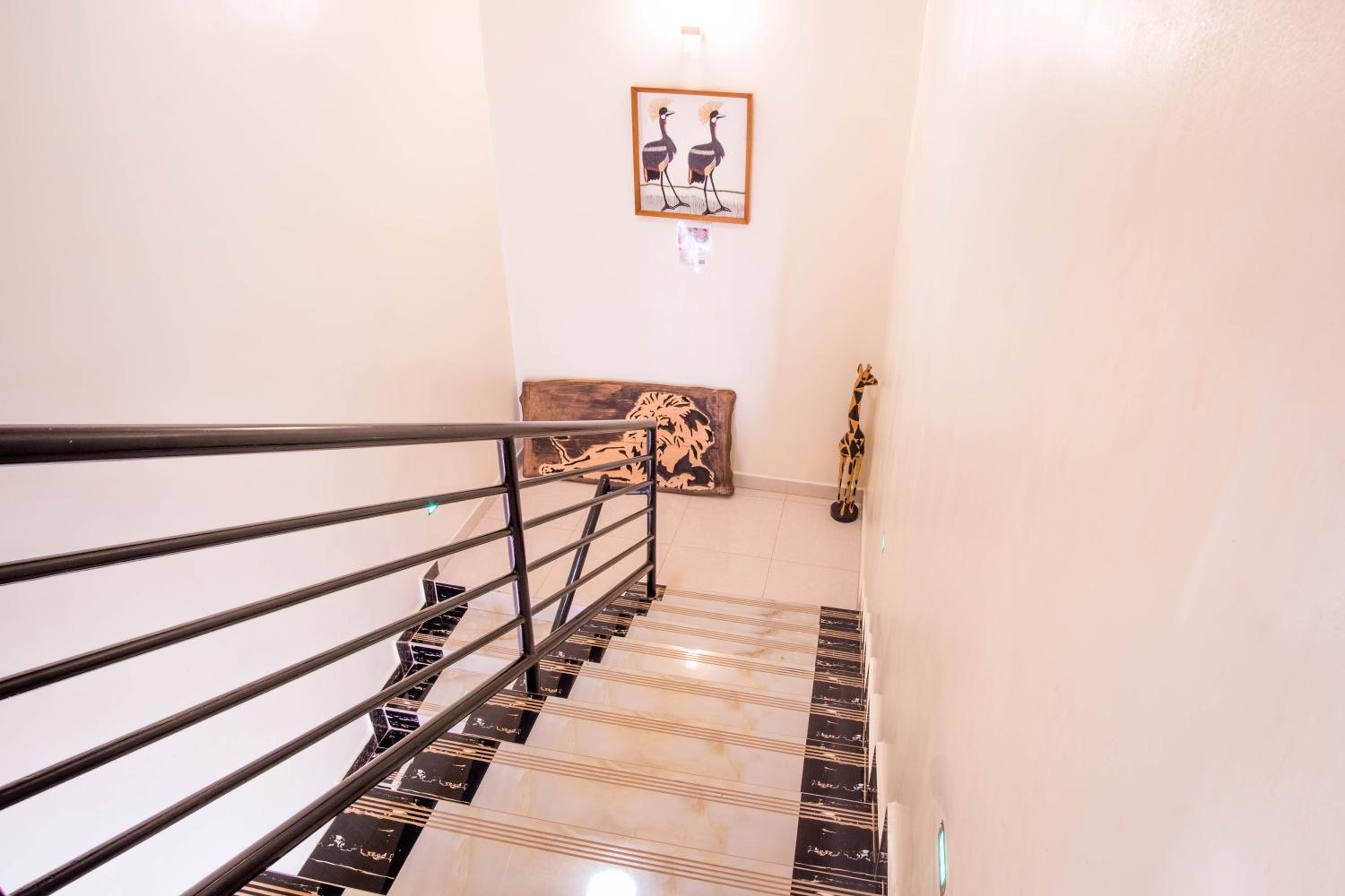 High Ground Villa Ltd