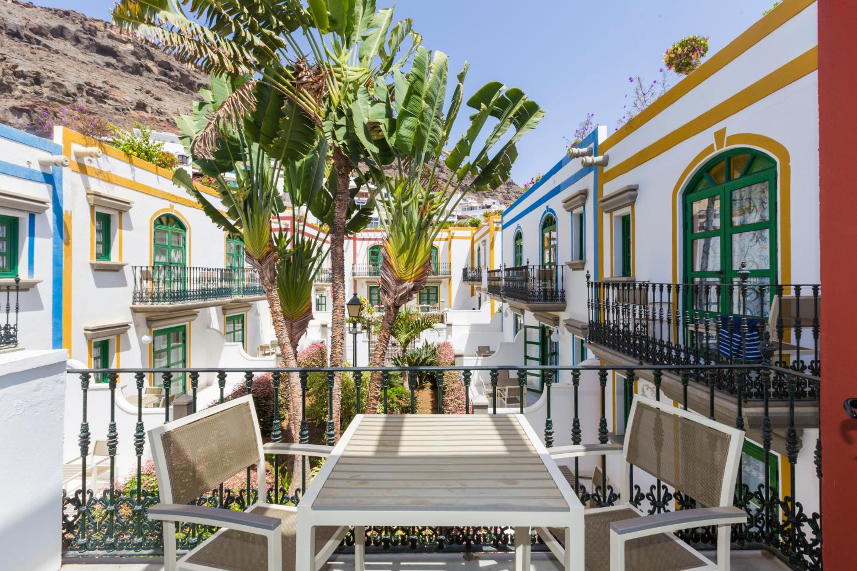 Apartamentos LIVVO Puerto de Mogán view 3