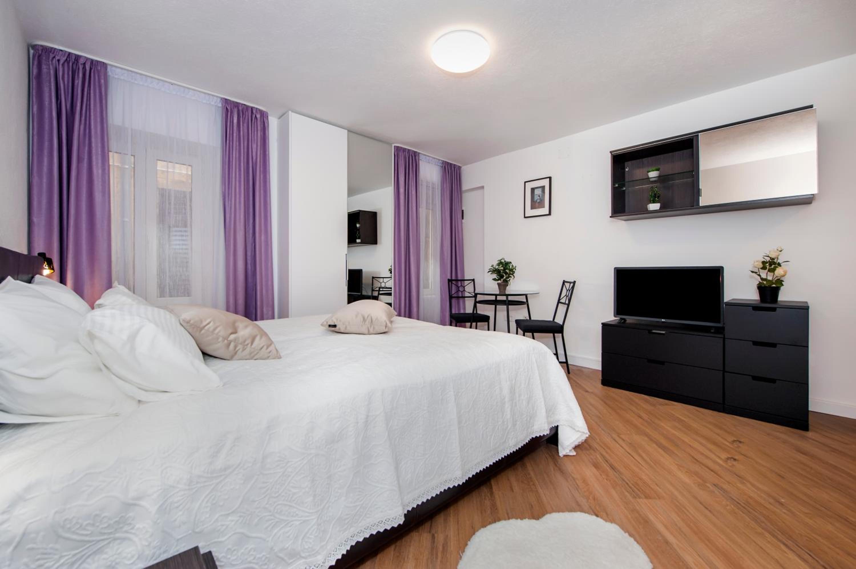 Riva Residence