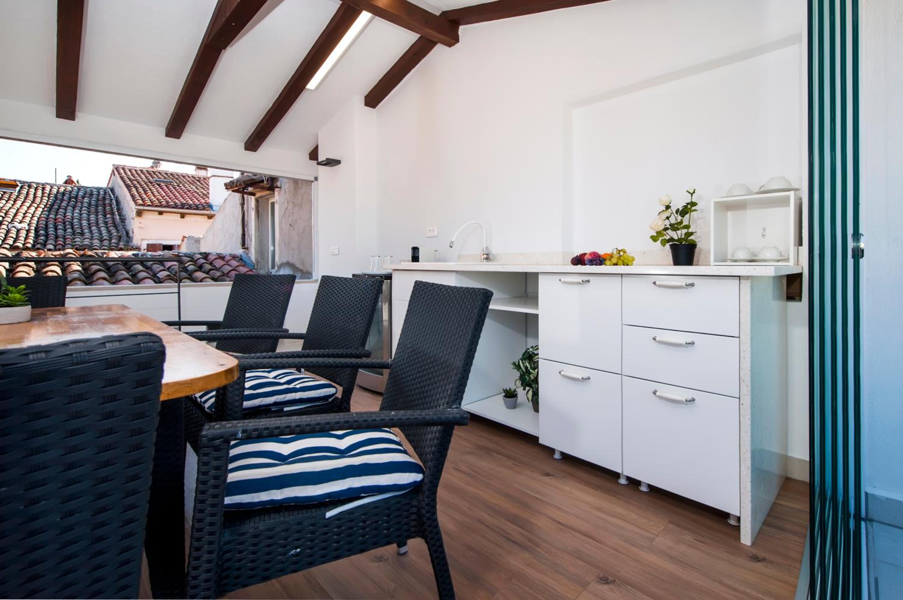 Riva Residence