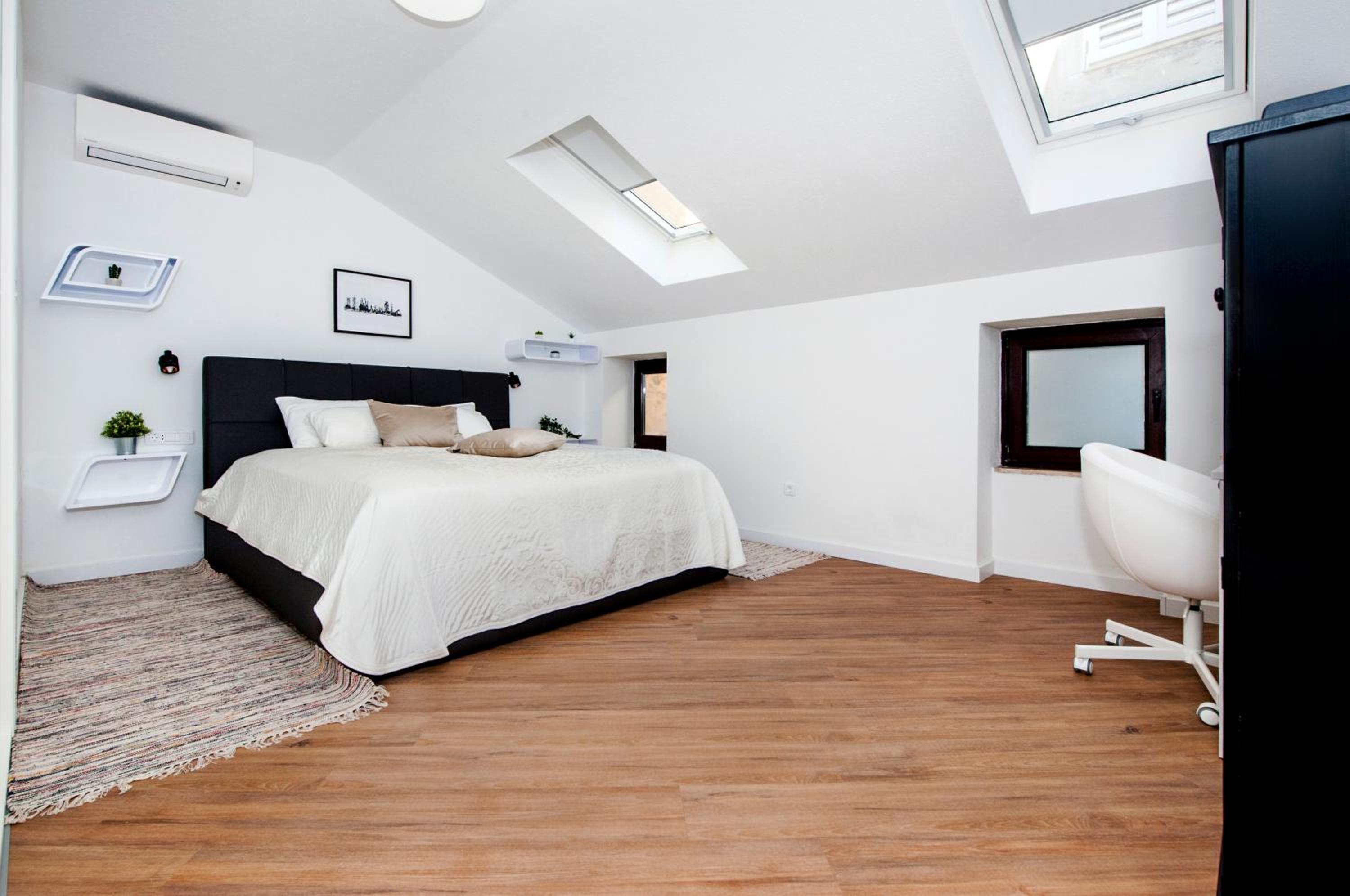 Riva Residence
