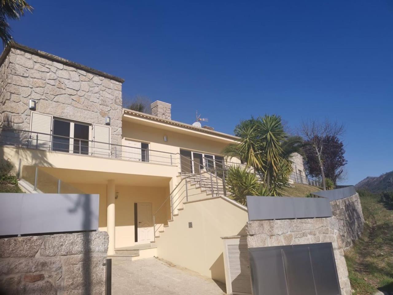 CASA CAPUCINE view 2