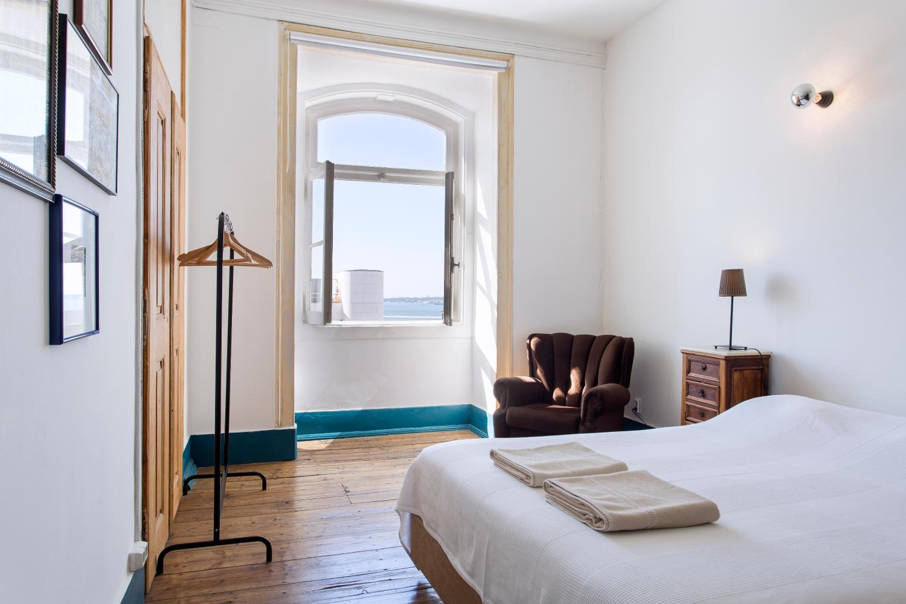 Lost Lisbon :: Cais House