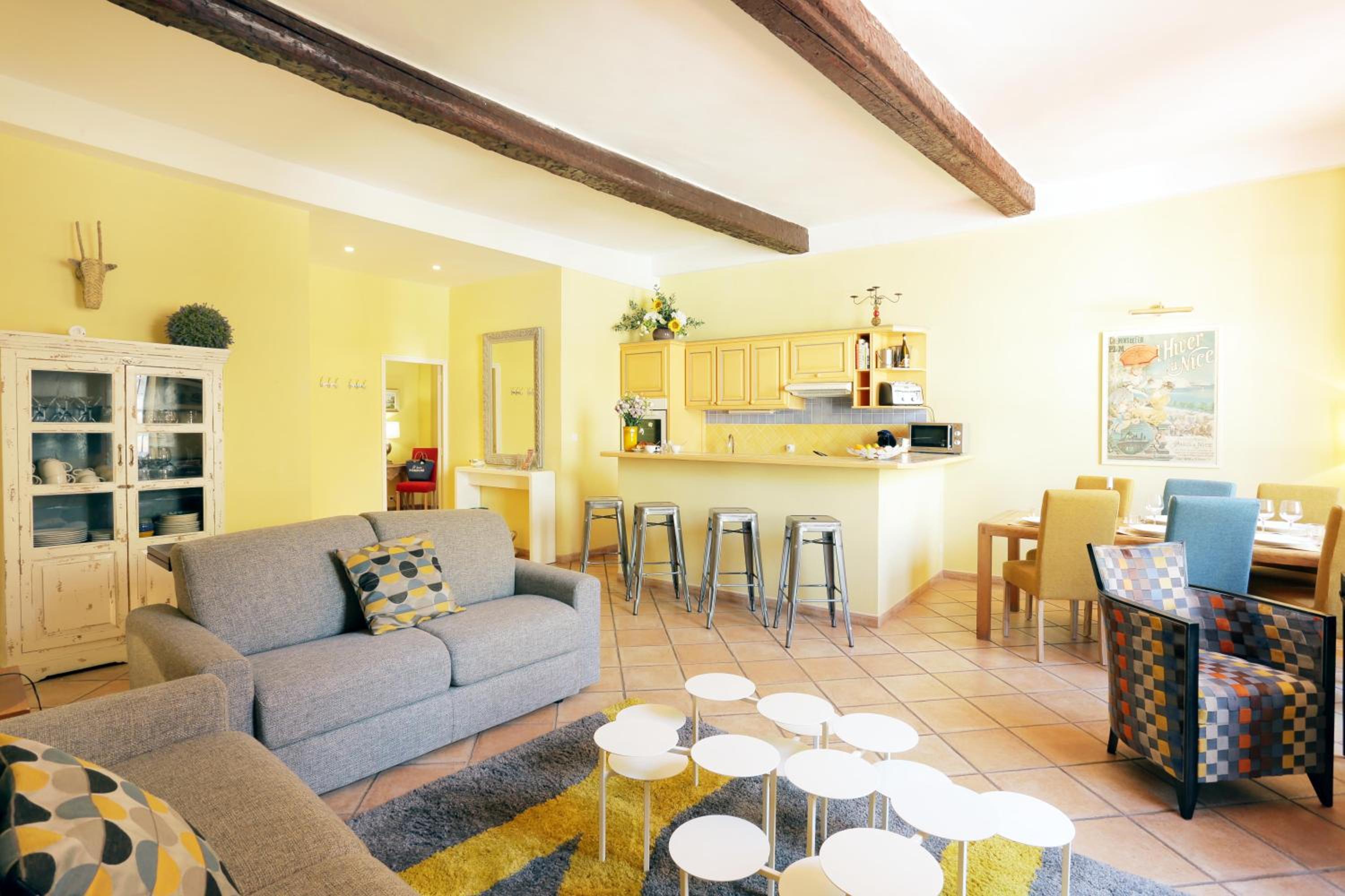 FONTAINE - CHARMING PROVENCAL, Clim, 6 GUEST, OLD TOWN NICE view 5