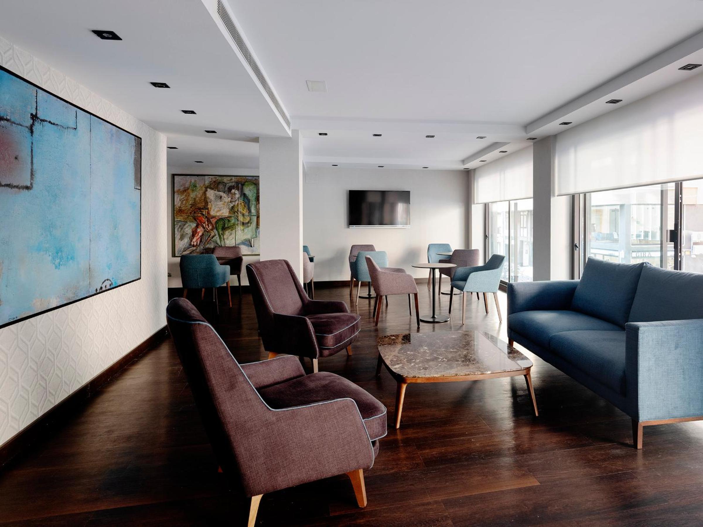 HG City Suites Barcelona-3