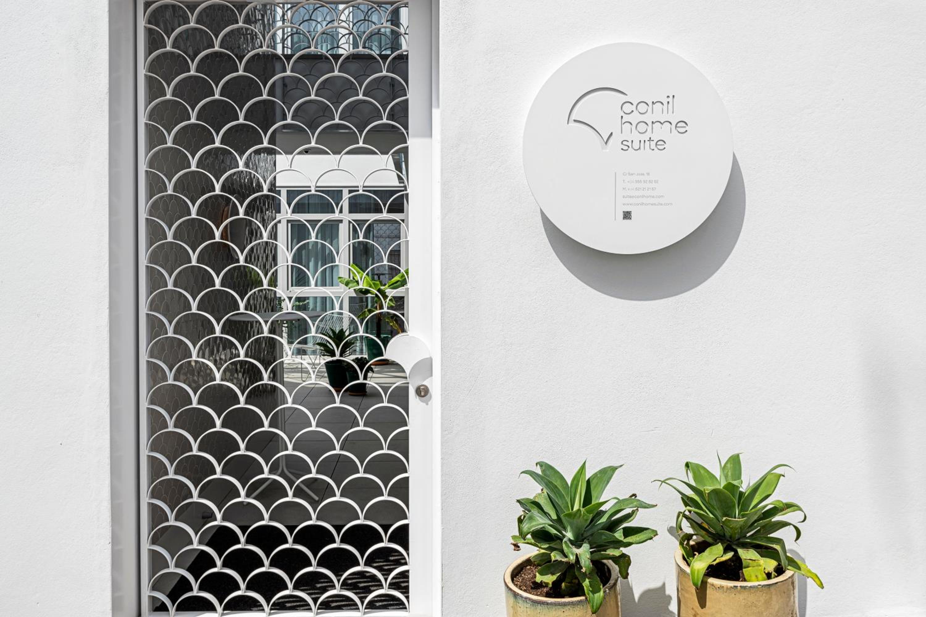Apartamentos y estudios céntricos Conil Home Suite — photo 2