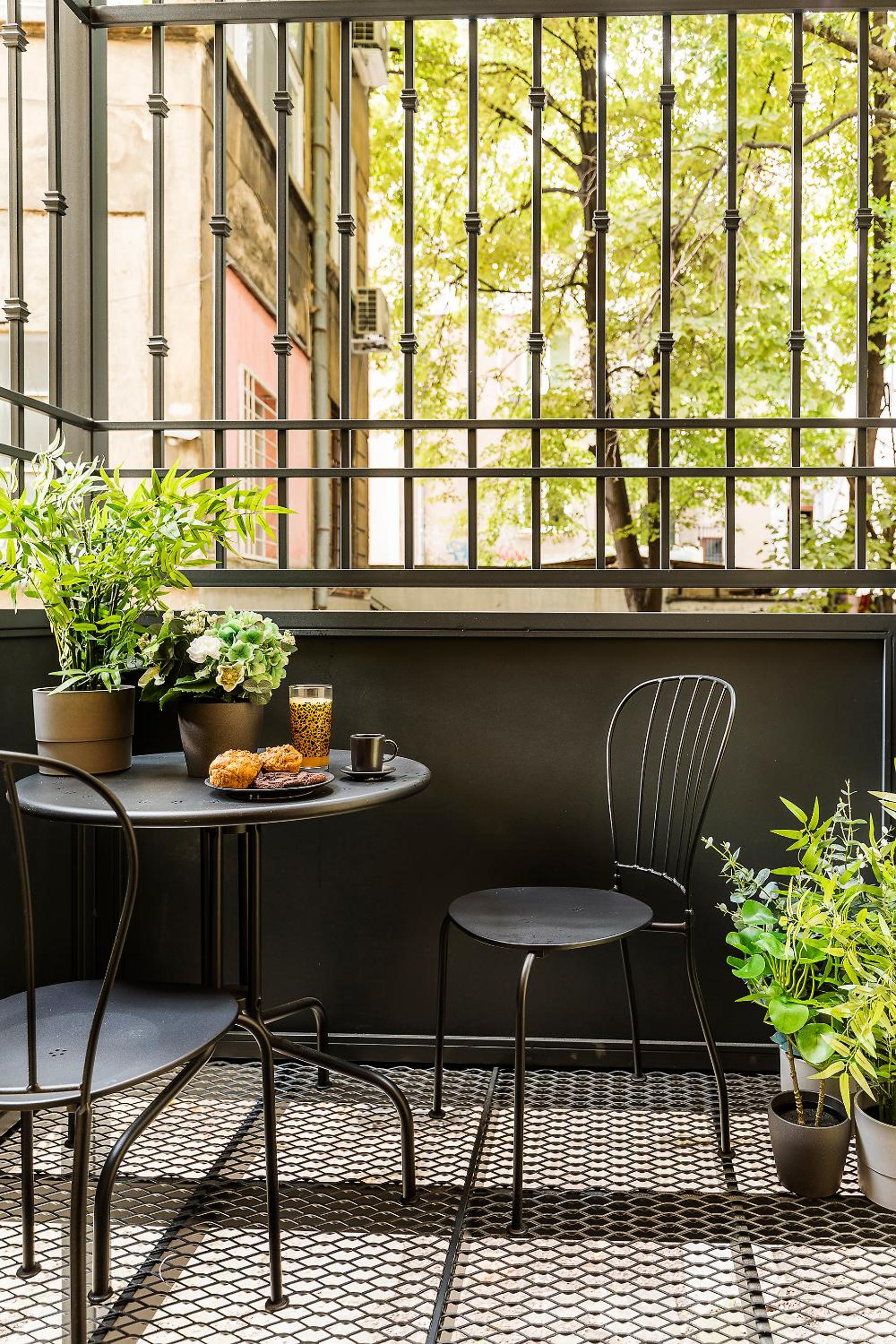 5 Vintage Guest House