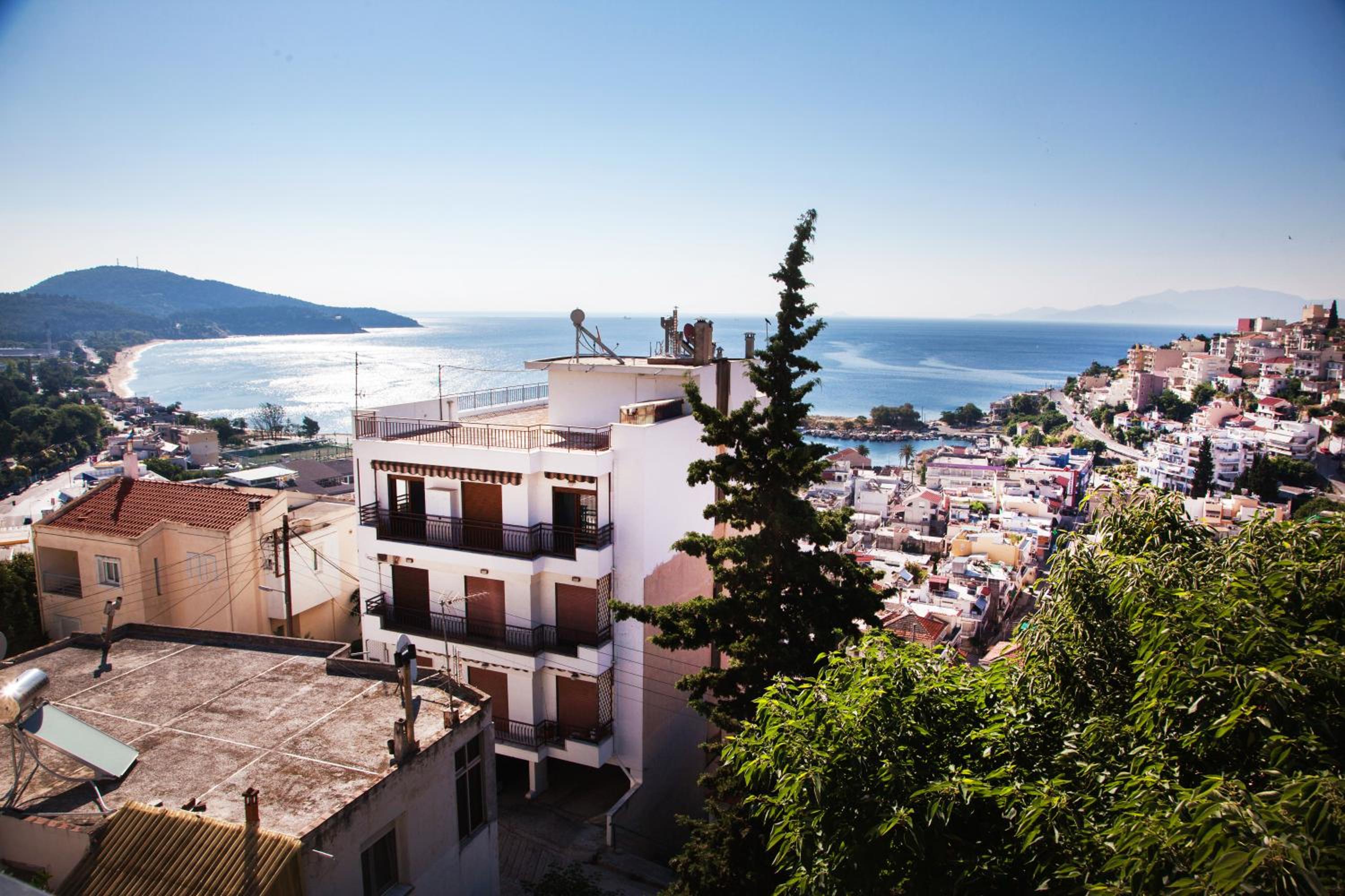 Garden House Kavala, Modern Apartment with BBQ, Motorcycle Parking & Beach Access view 3
