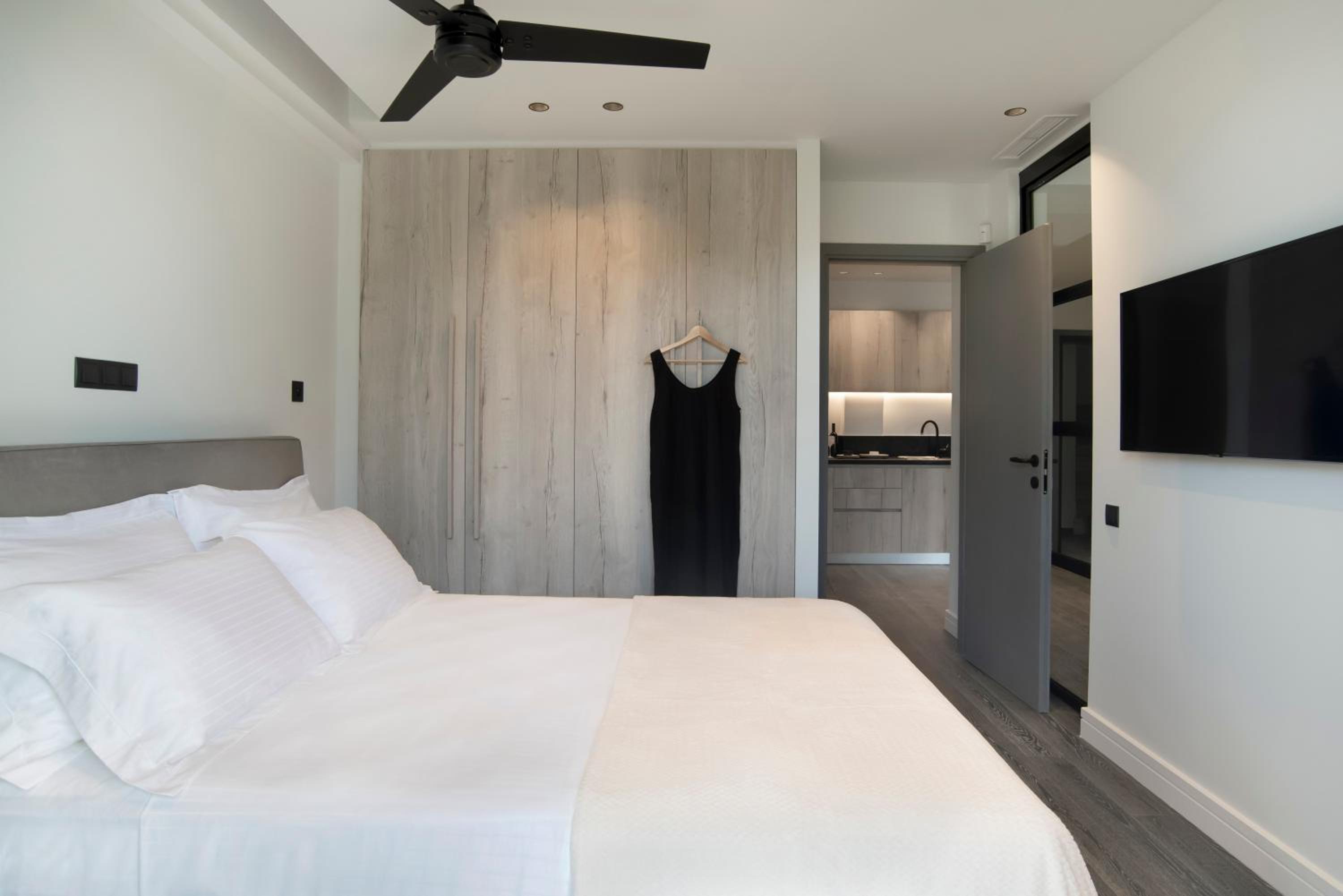 Glyfada South42