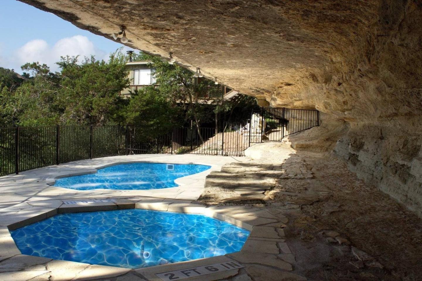 Lakefront Treehouse on Lake Travis Pool & Hot Tub view 2