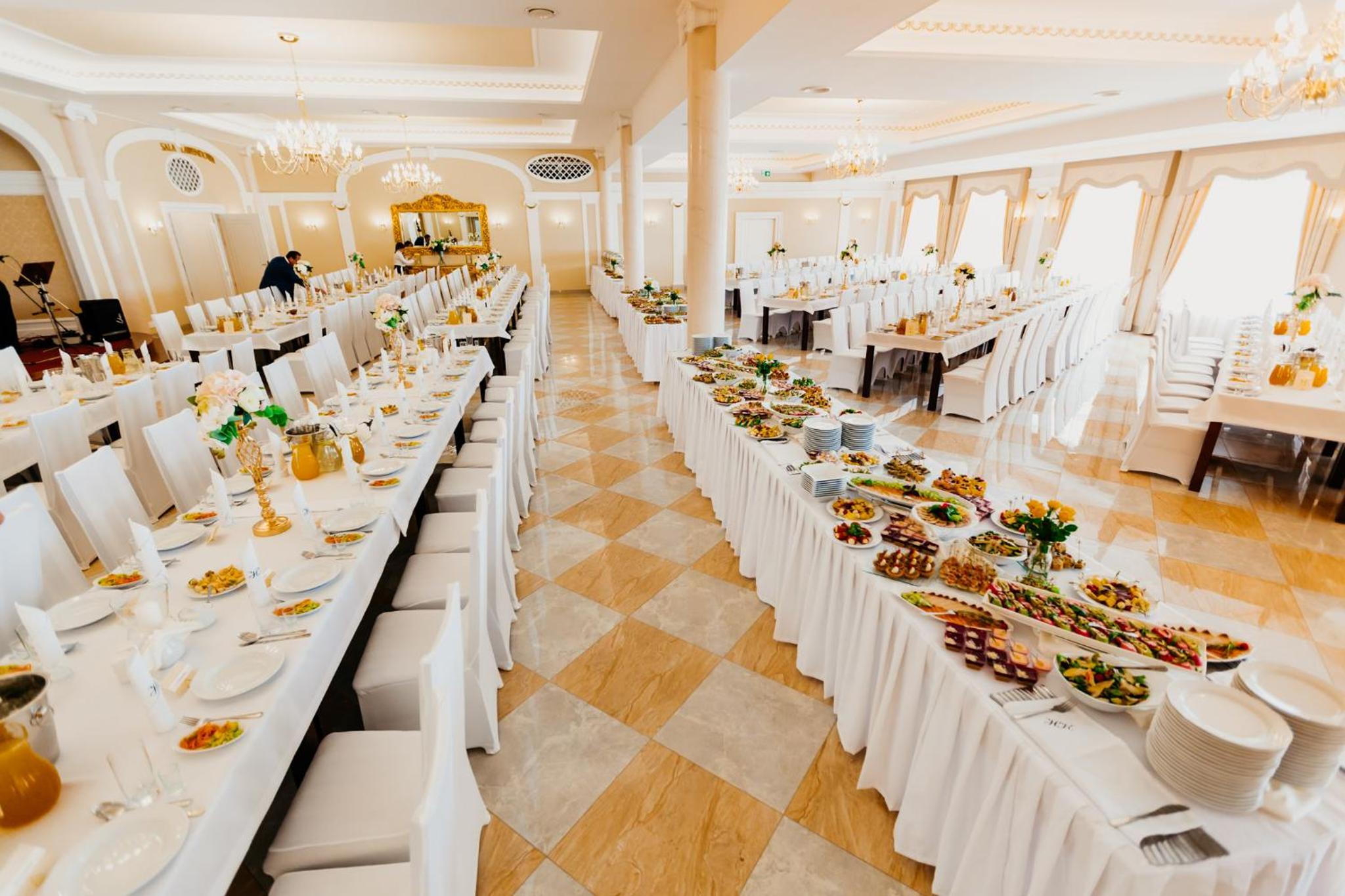 banquet hall