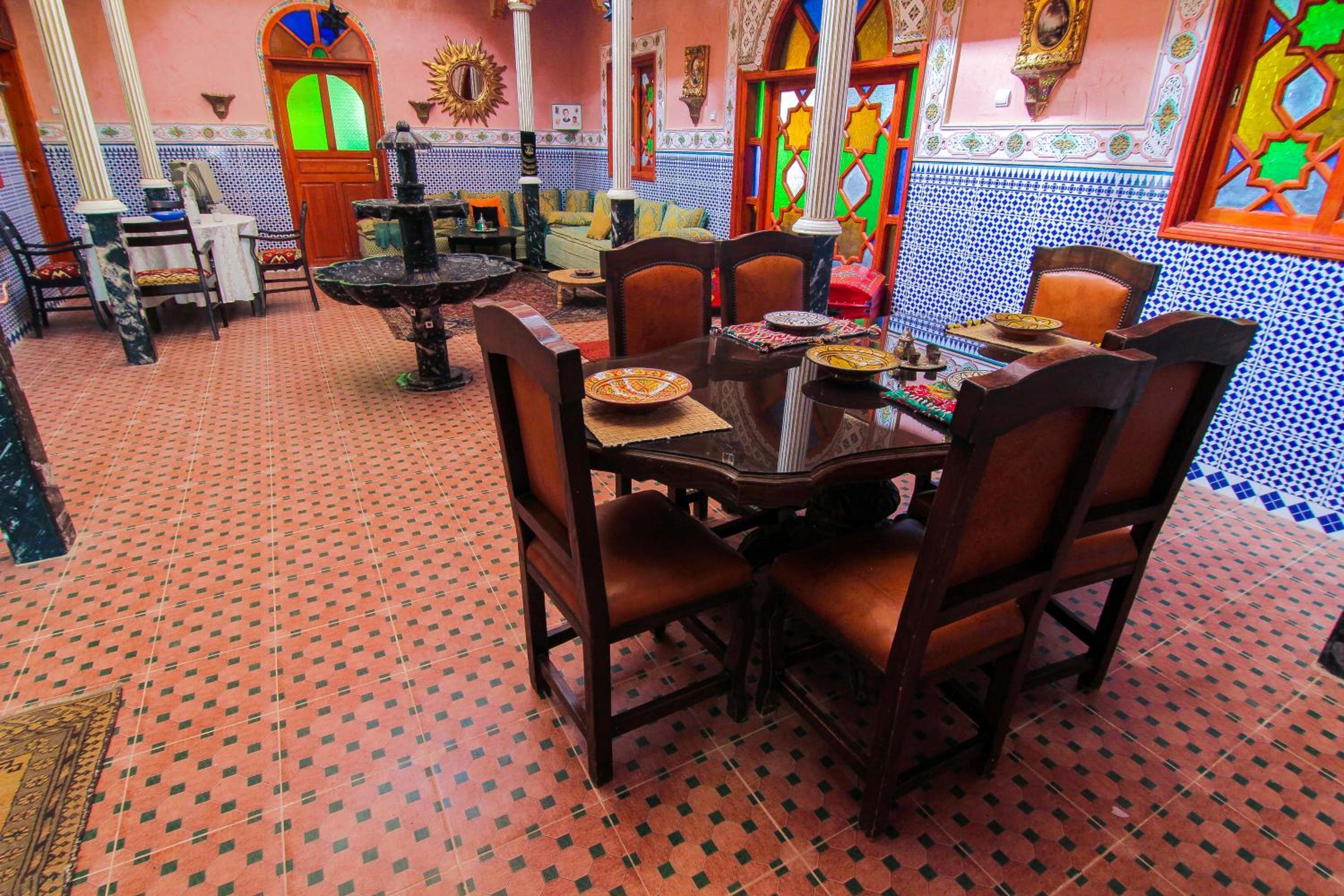 dining