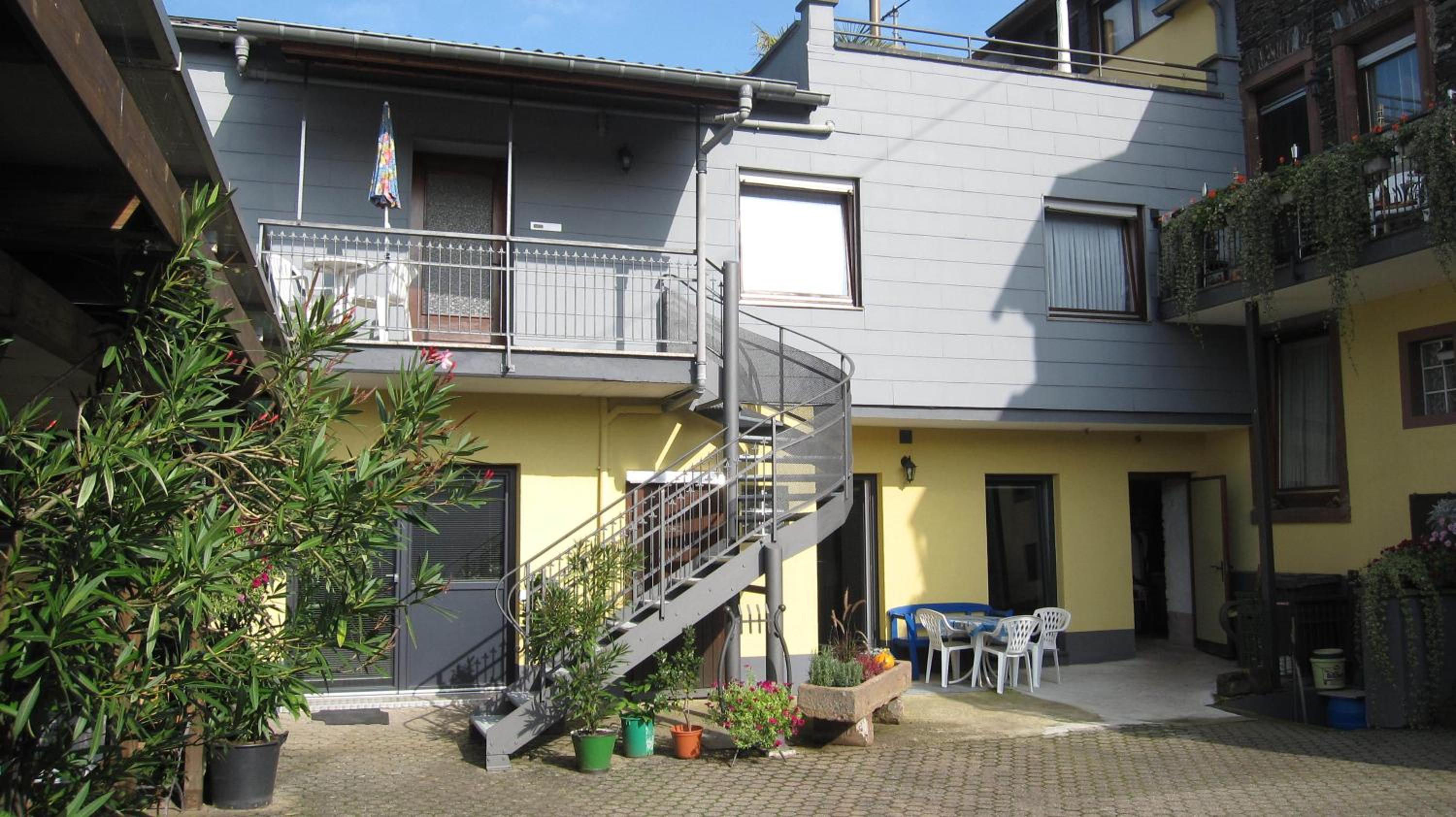 Photo 43