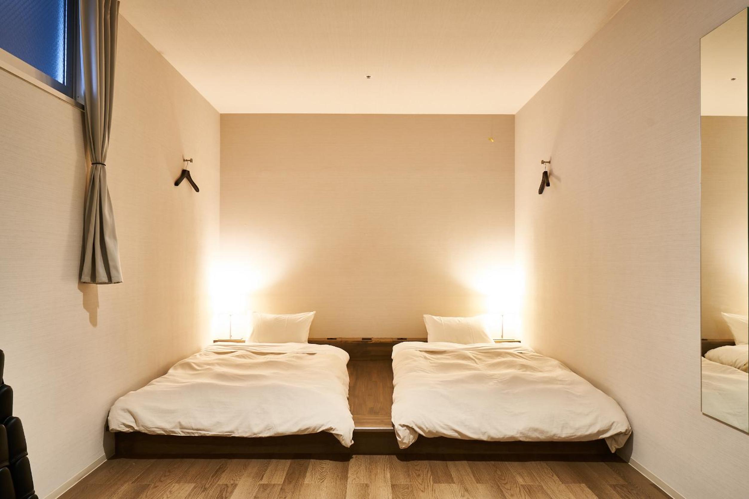 &AND HOSTEL HOMMACHI EAST