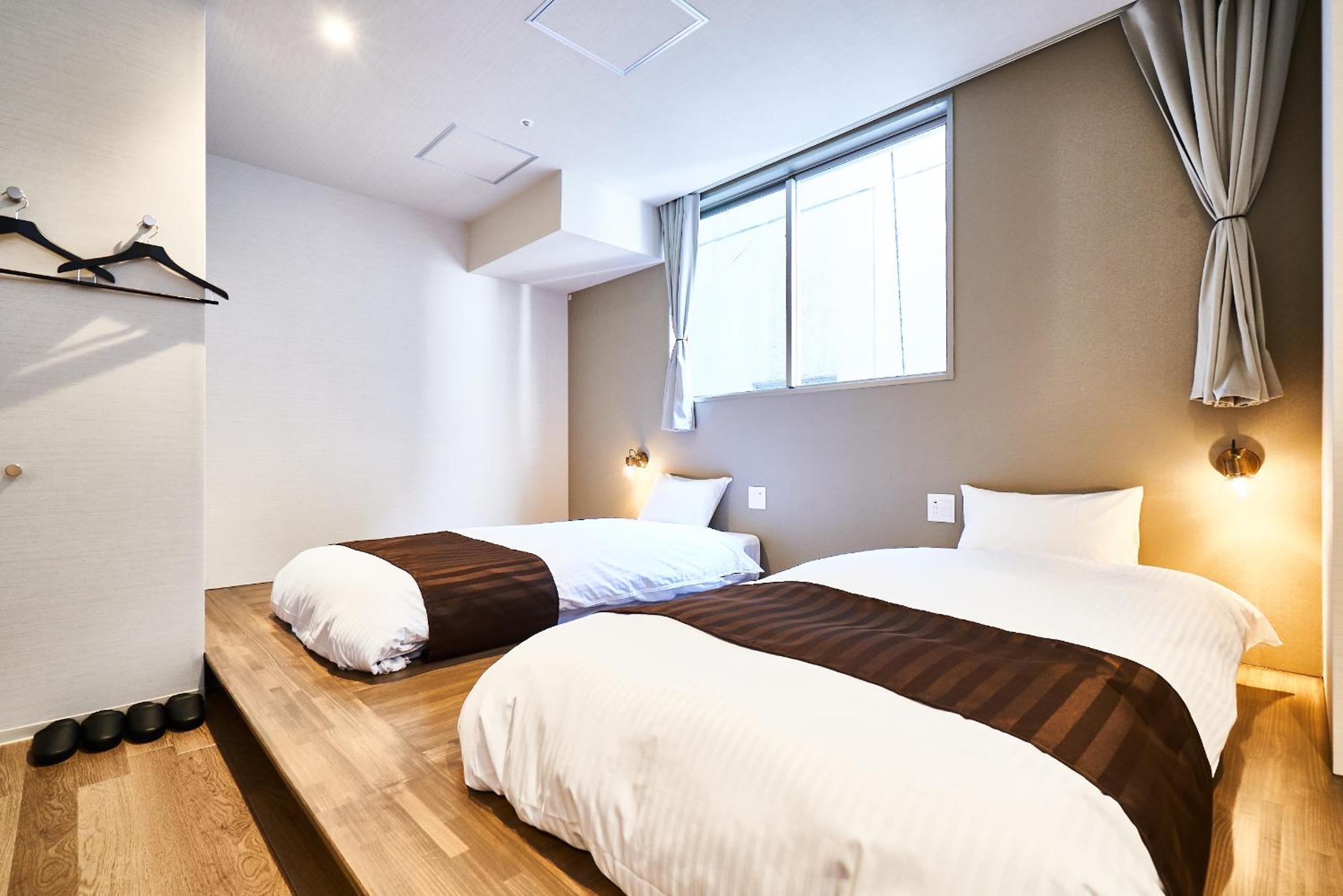 &AND HOSTEL HOMMACHI EAST