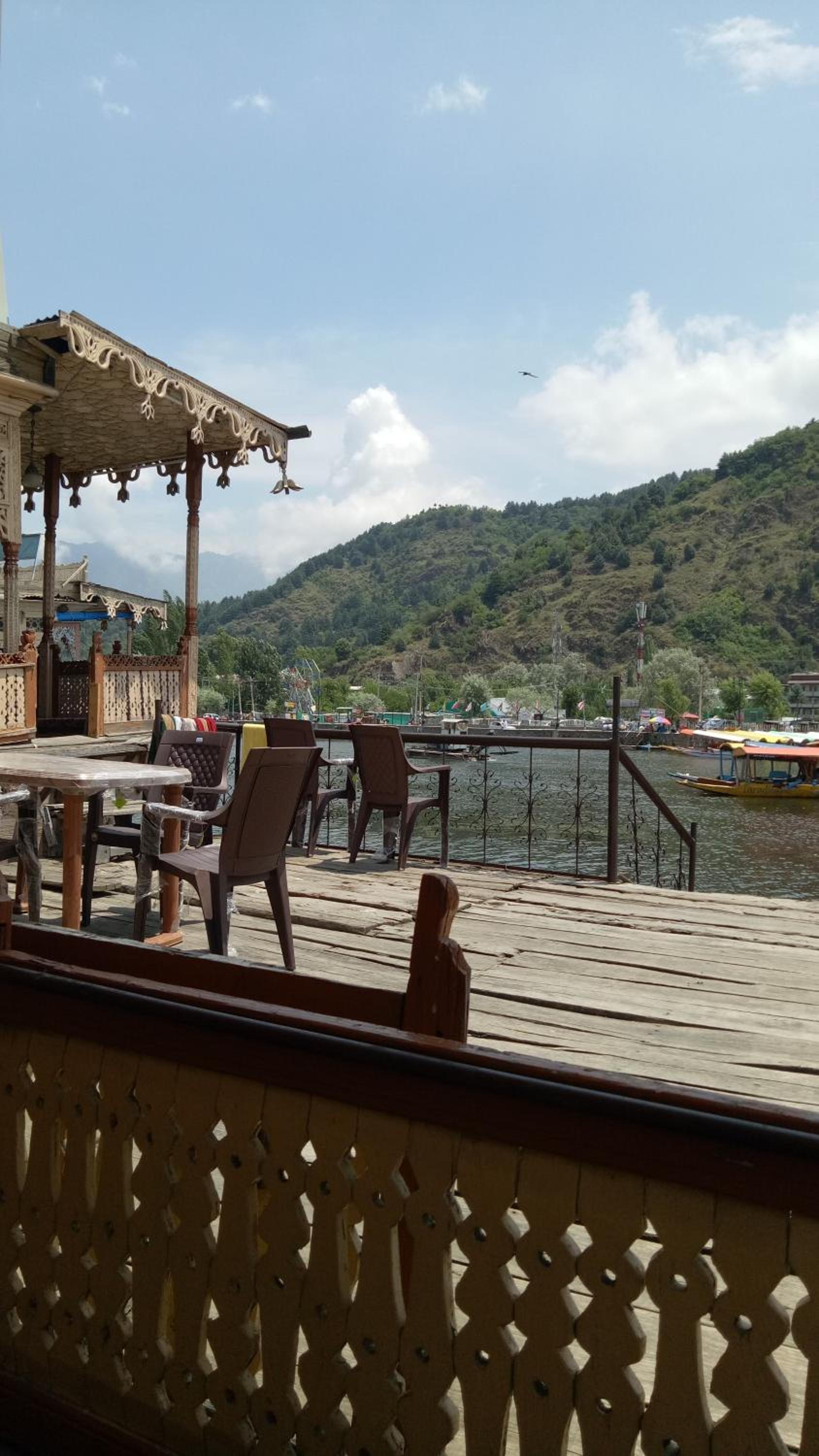 House Boat New Pala Palace