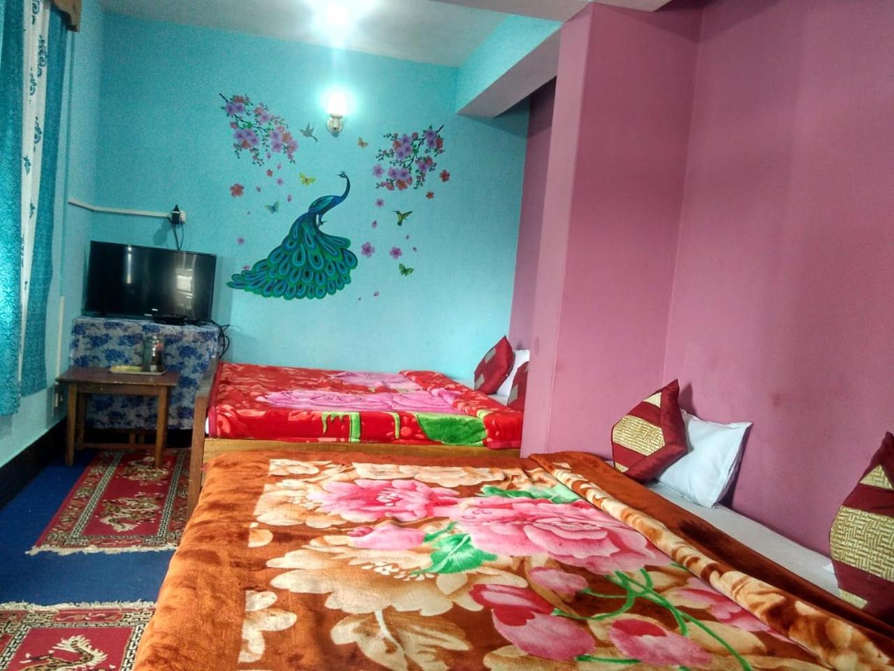 Ditto Room Heritage Hotel, Gangtok view 2