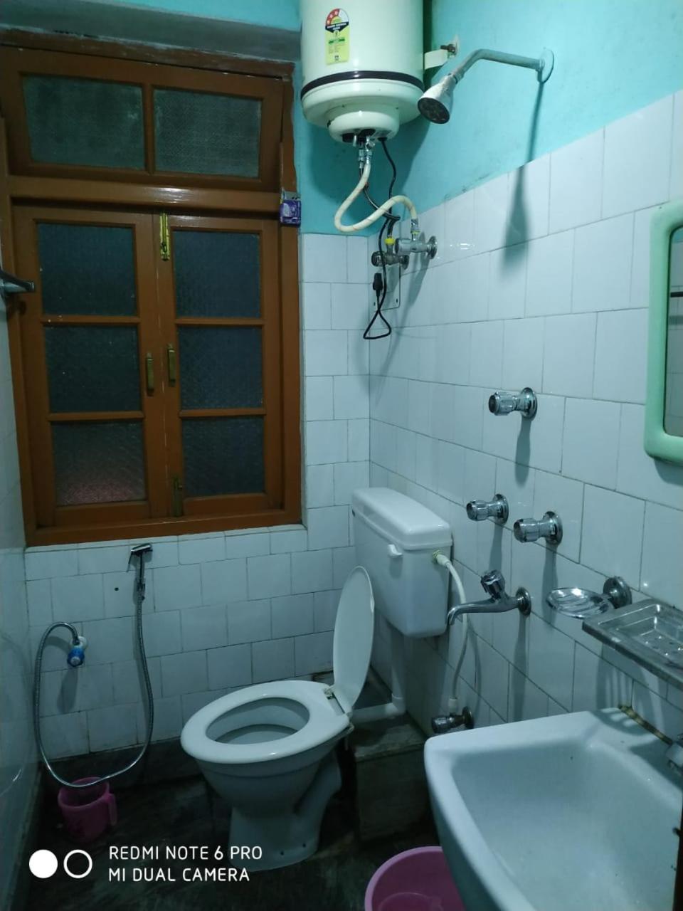 Ditto Room Heritage Hotel, Gangtok view 5
