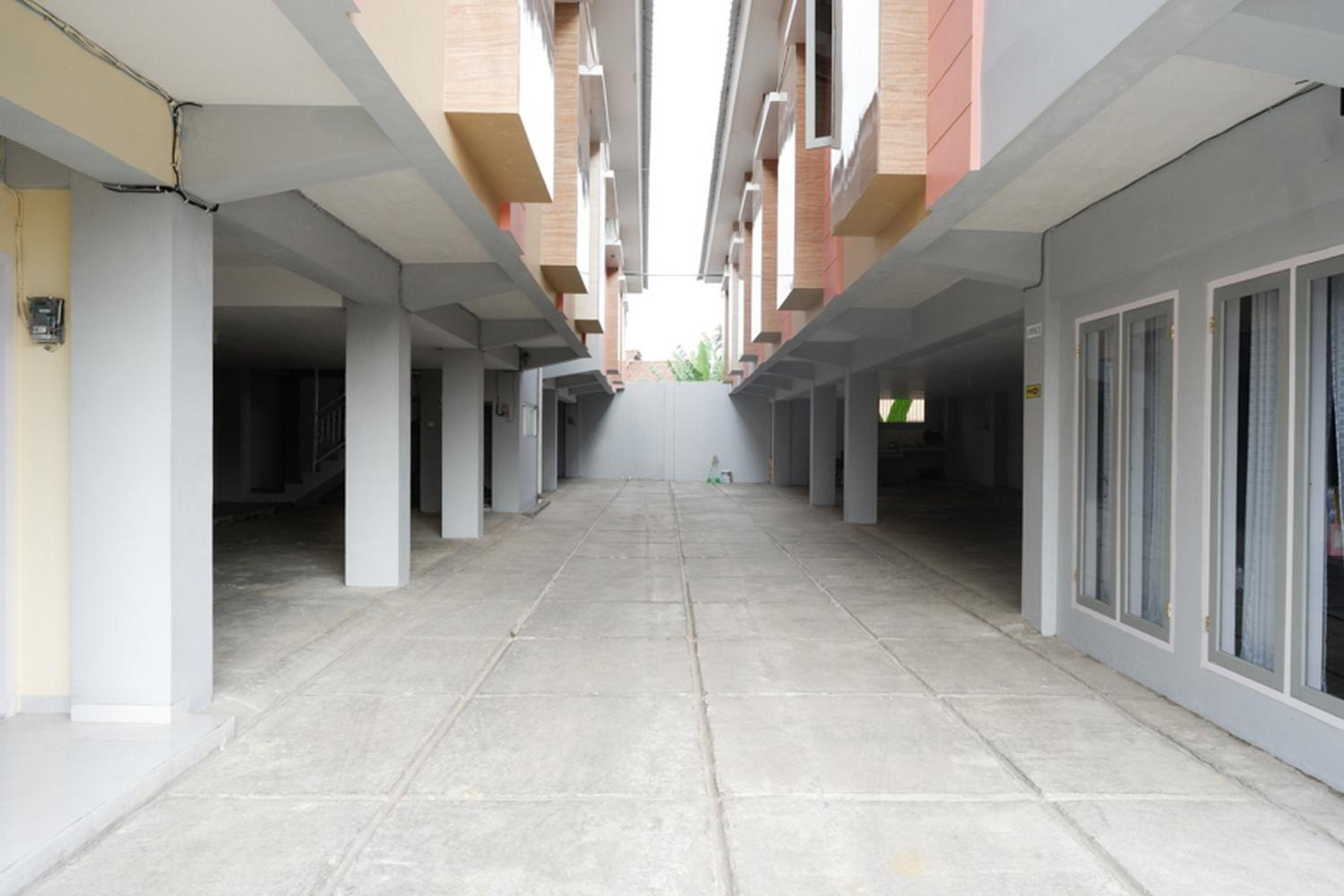 RedDoorz Syariah near RSUD Margono Purwokerto view 3