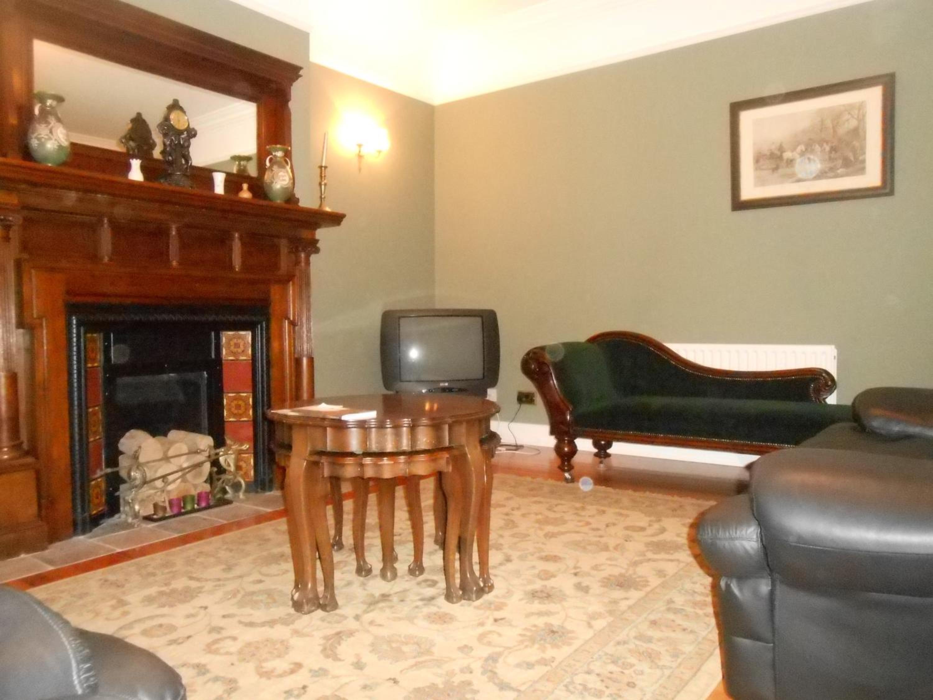 Dundrum House