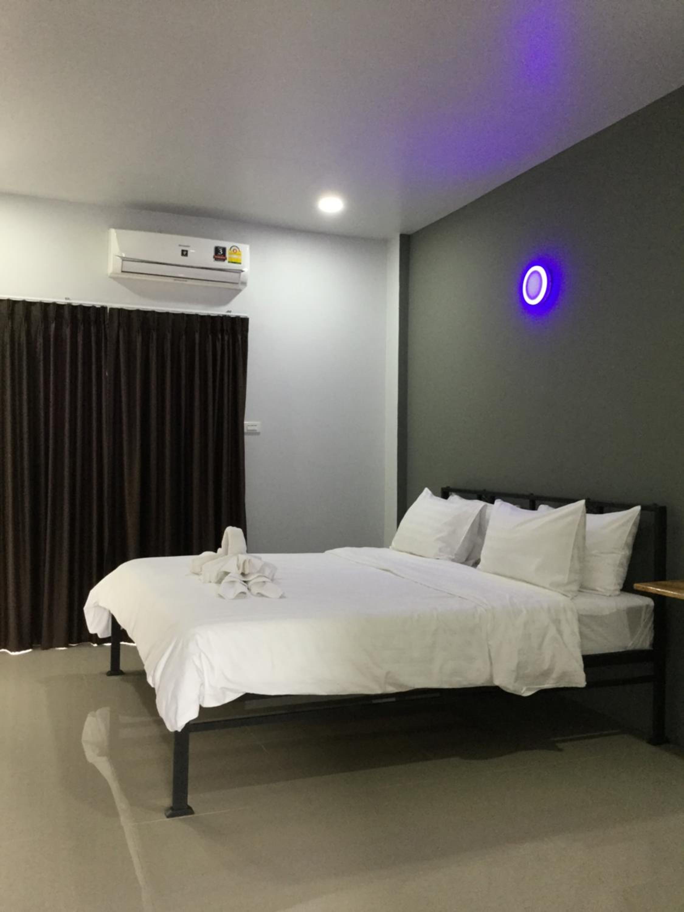 Chan Place Hotel