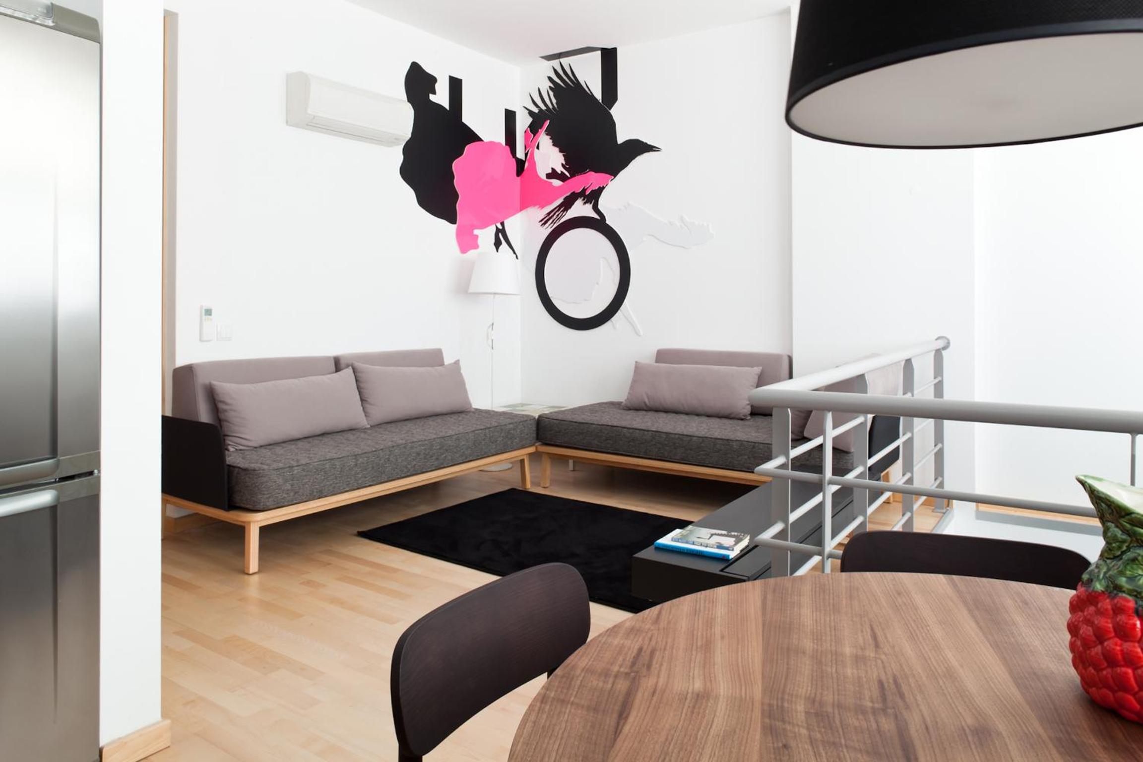The Lisbonaire Apartments