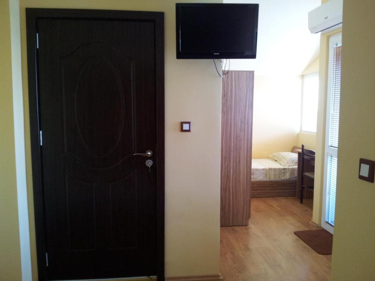 Guest House Emi