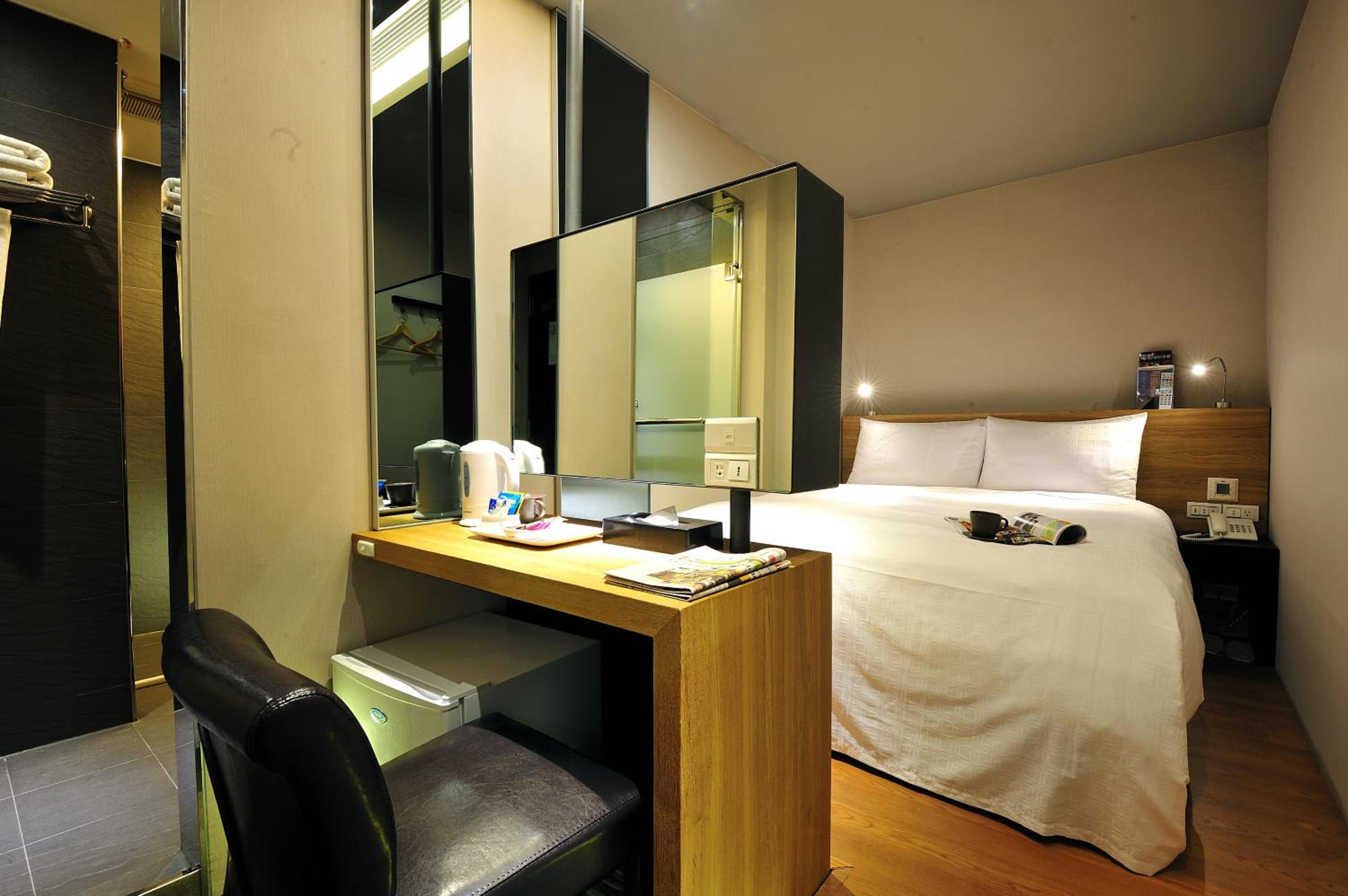 Forward Suites II