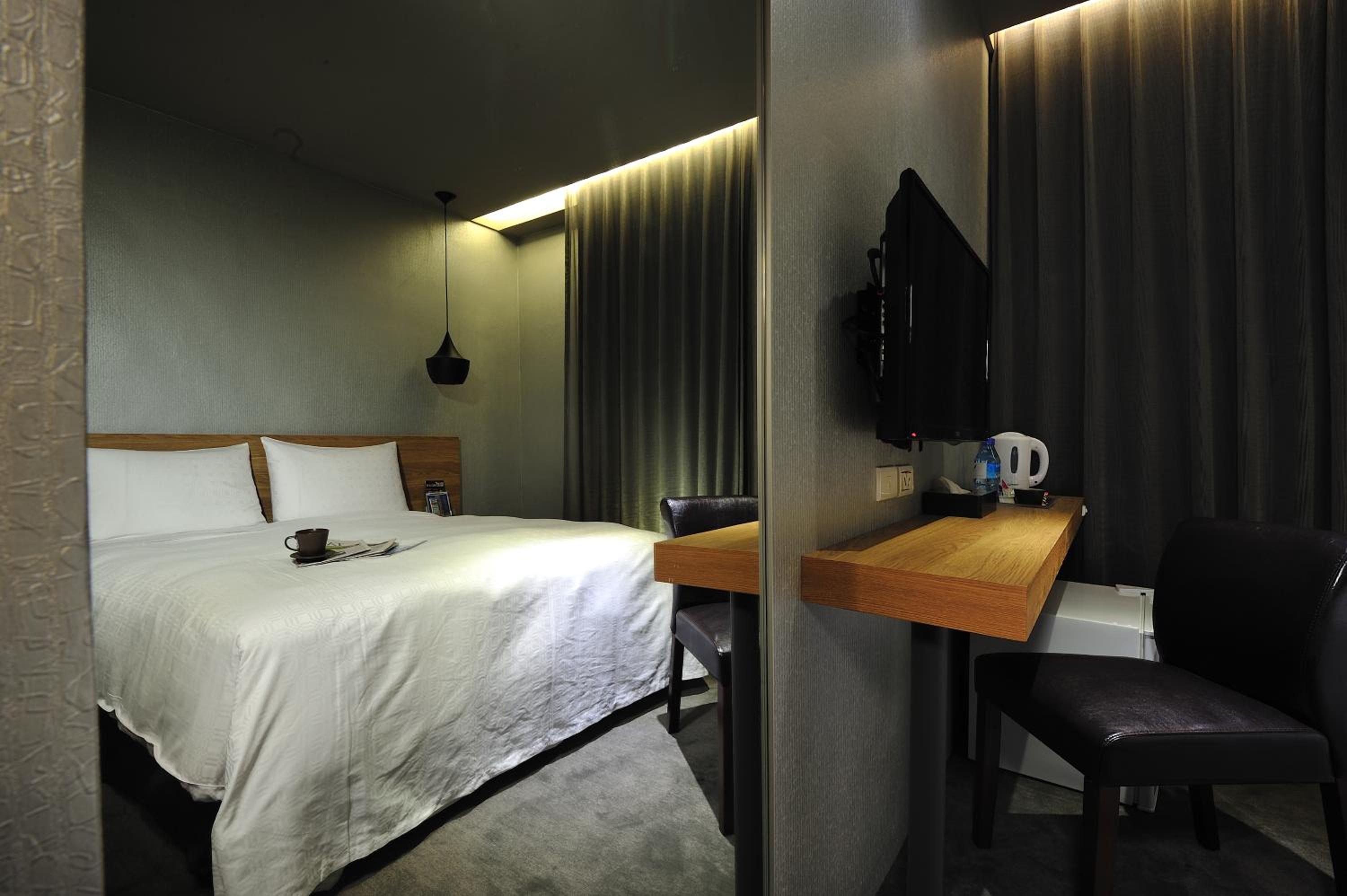 Forward Suites II