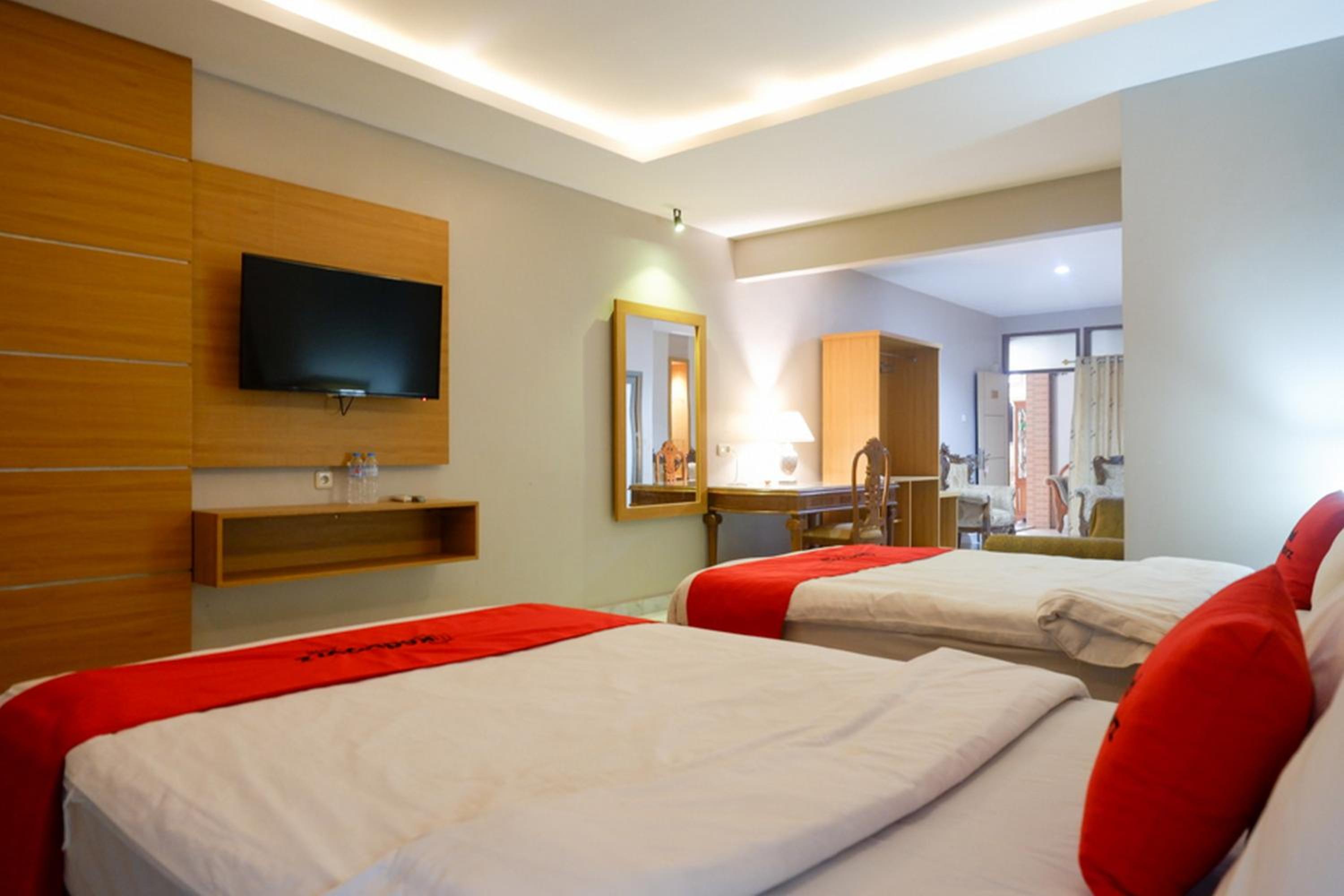 RedDoorz Plus at Hotel Srikandi Kendari