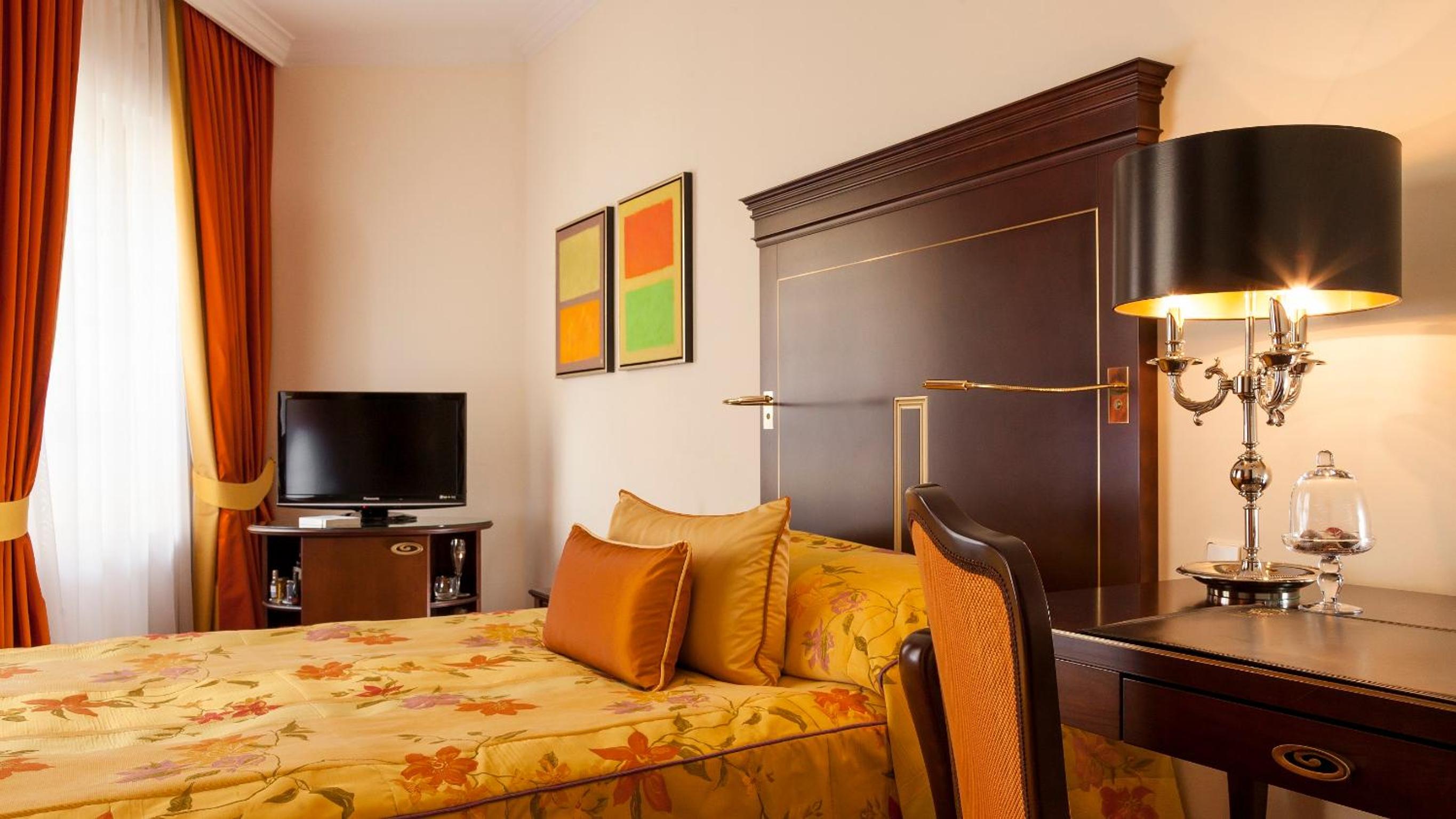 Dresden Vacations - Relais  Chateaux Bulow Palais - Property Image 26