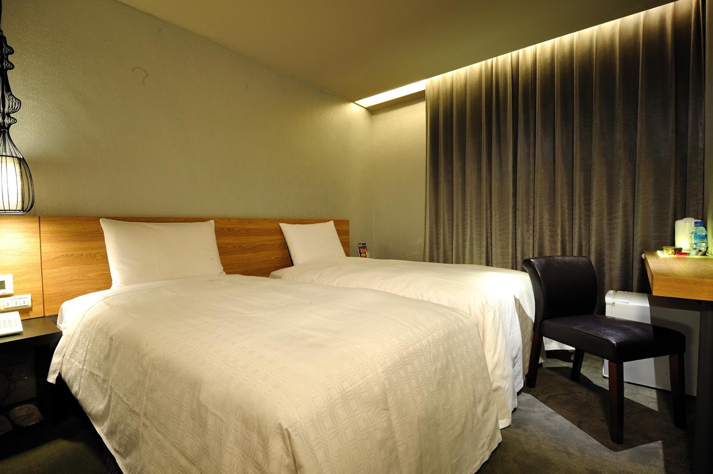 Forward Suites II