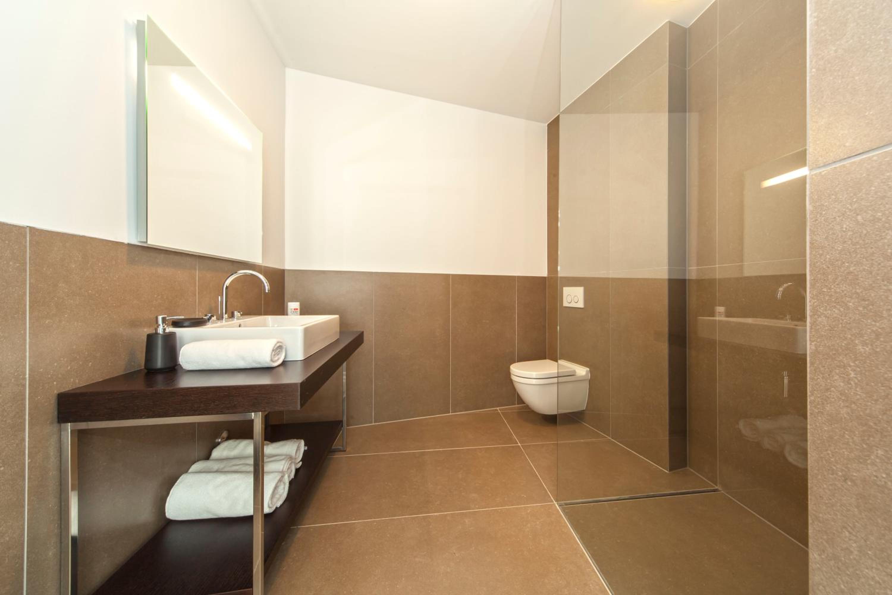 Golden Rays Luxury Villas & Apartments