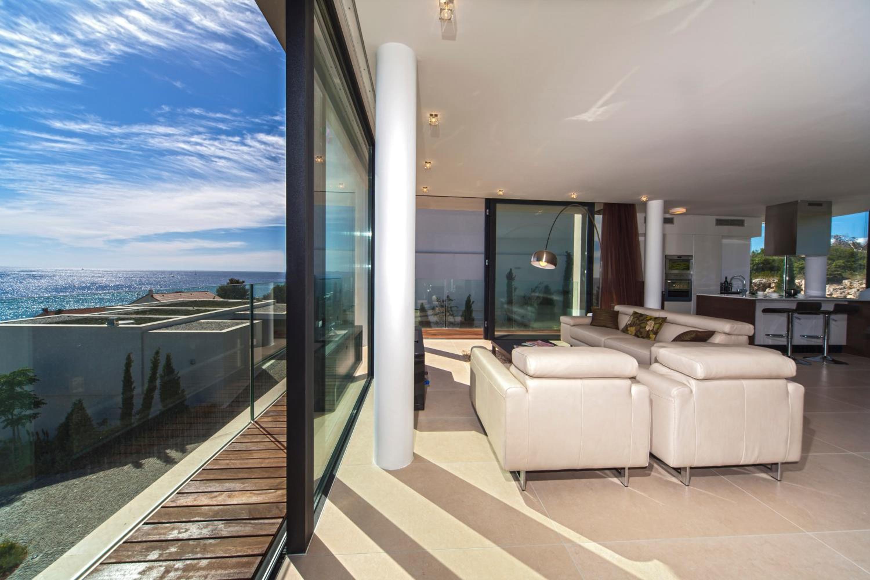 Golden Rays Luxury Villas & Apartments