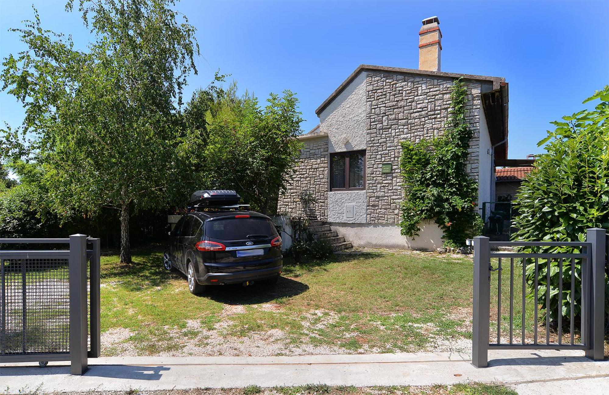 Photo 11