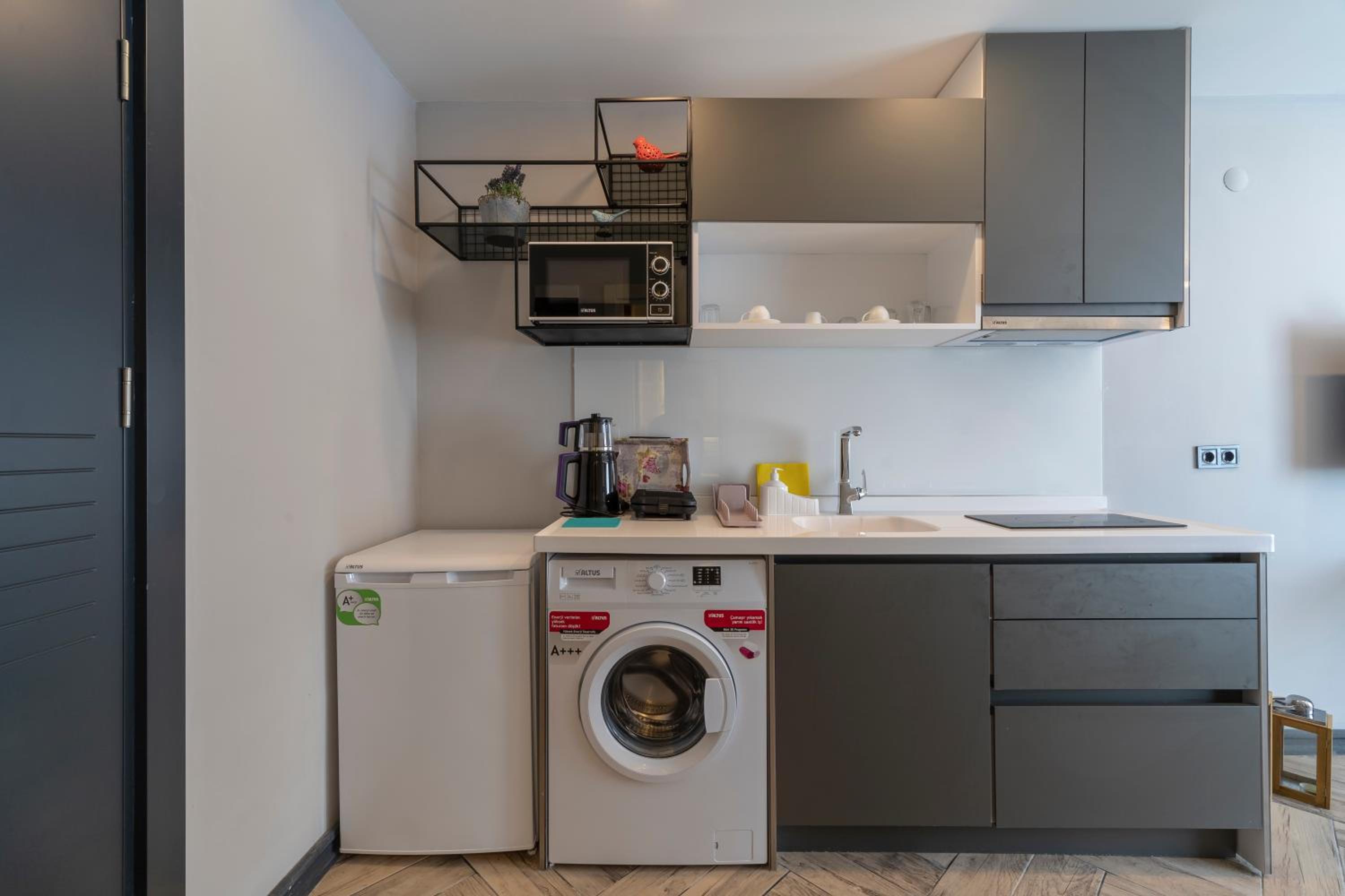 Meyde Boutique Suites - Image 22