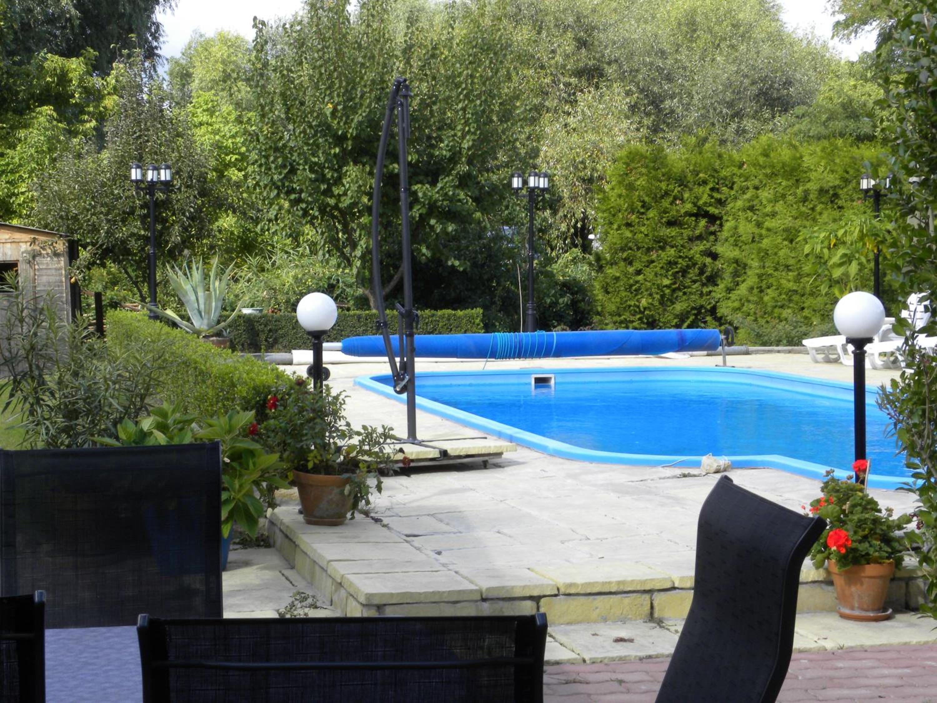 Photo 8