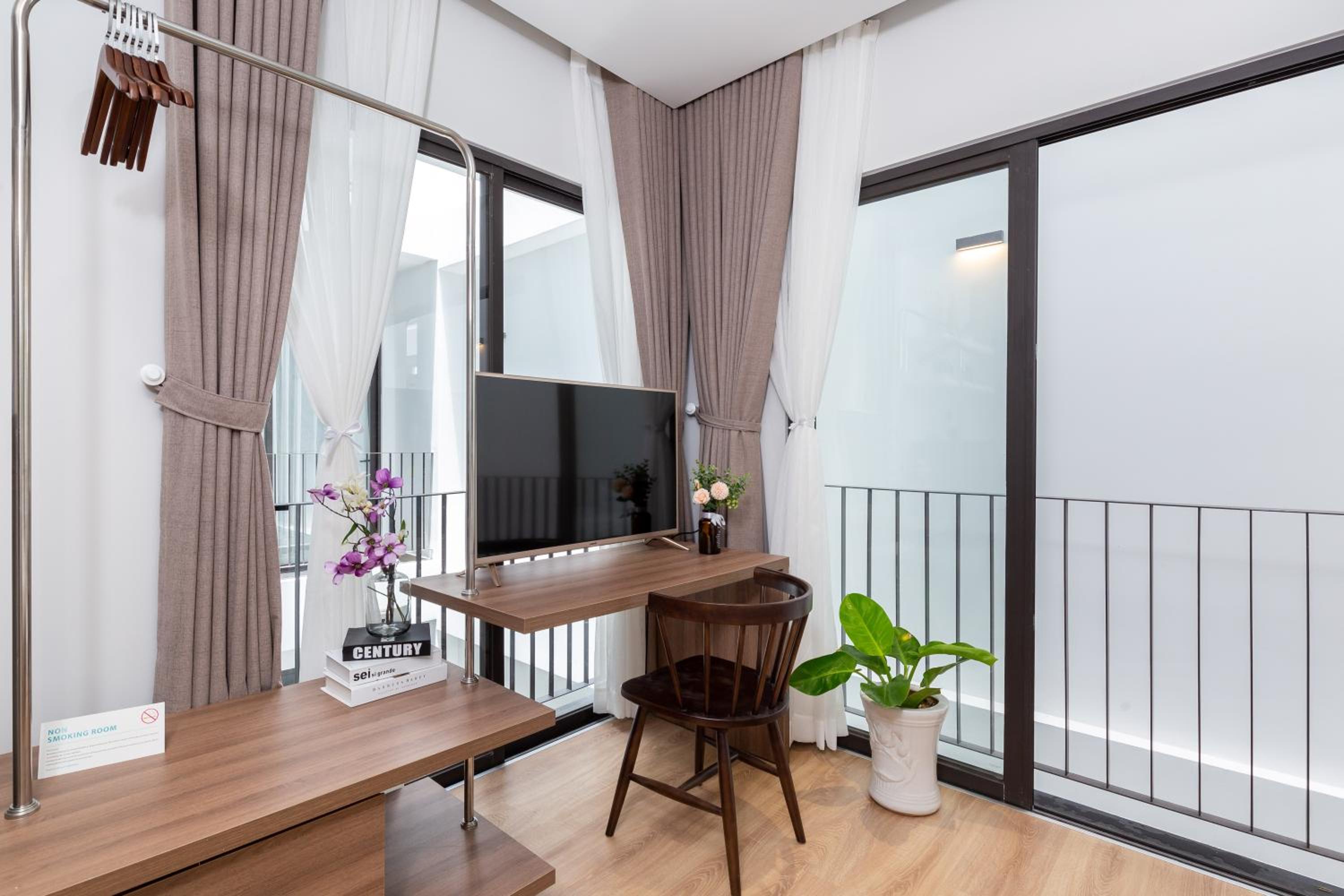 Cozrum Homes - Premier Residence