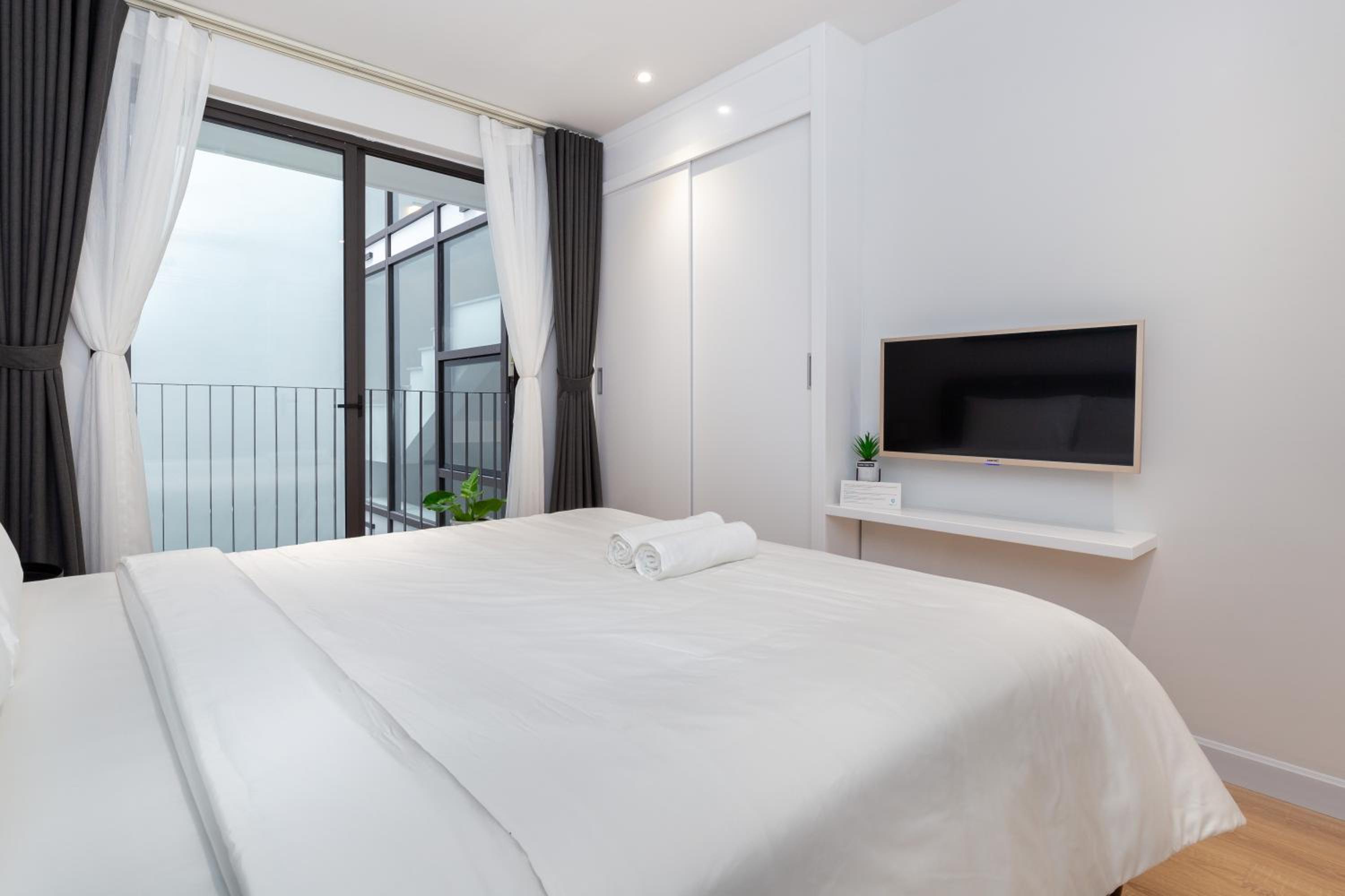 Cozrum Homes - Premier Residence
