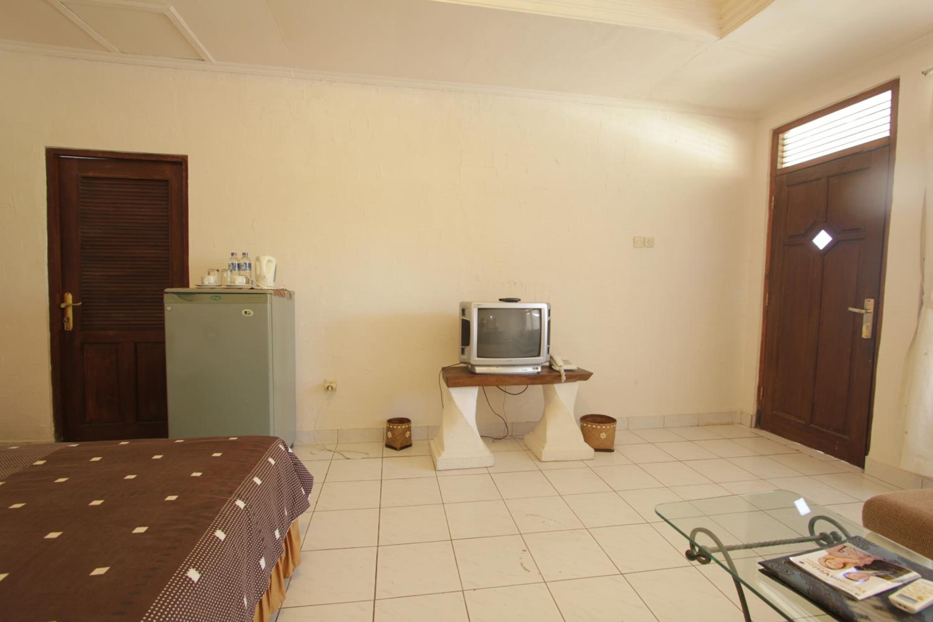Alit Beach Resort and Villas