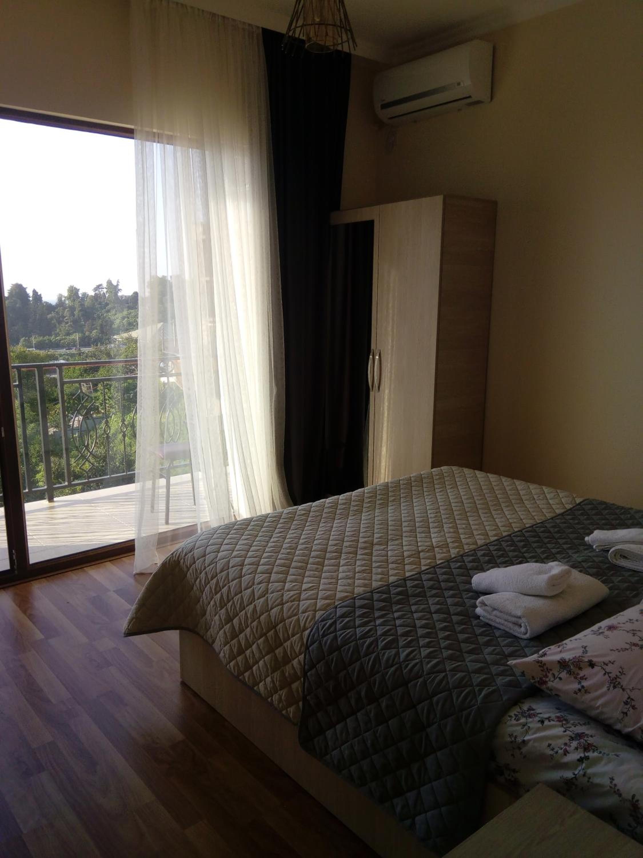 Photo 42
