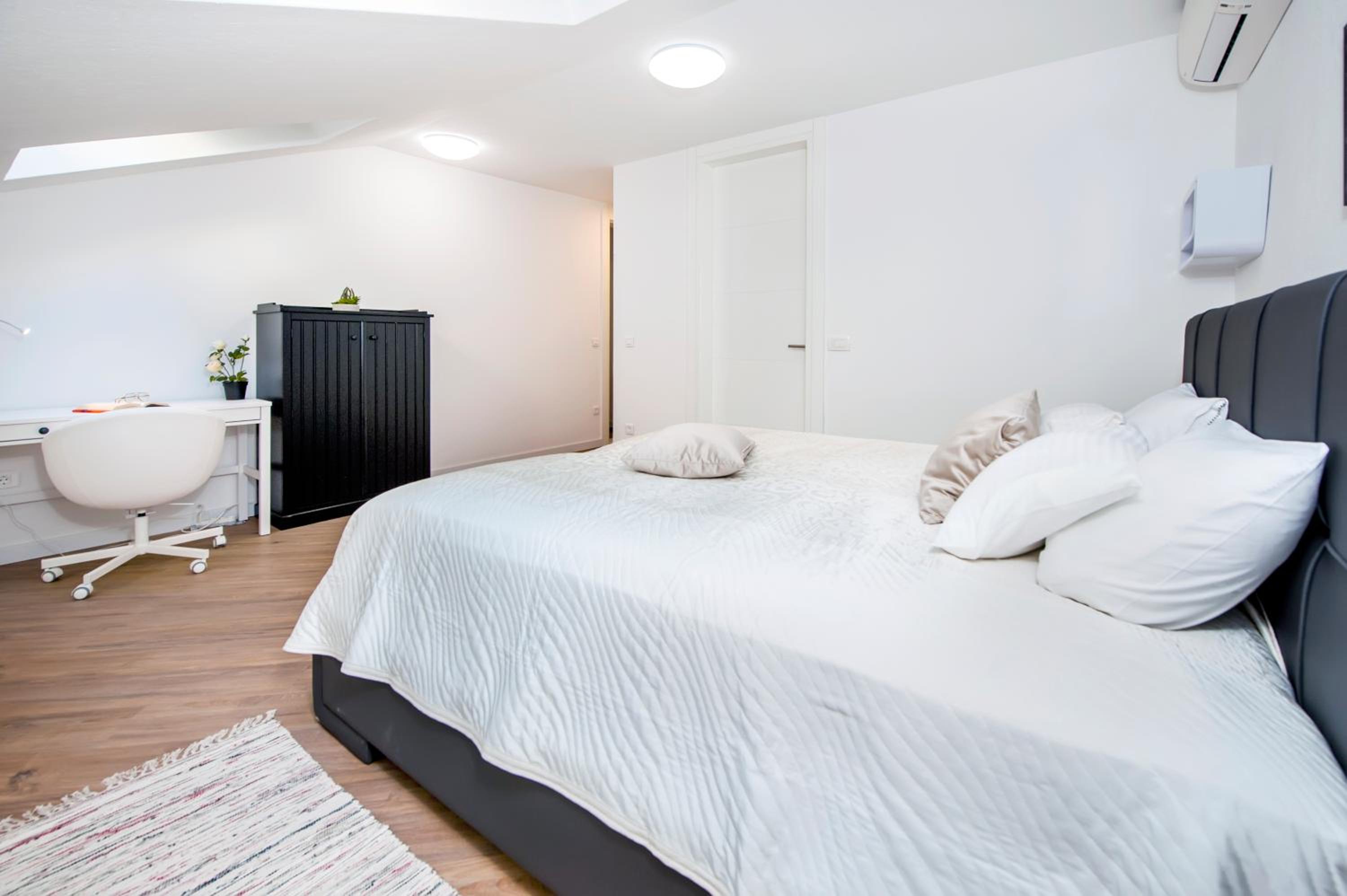 Riva Residence