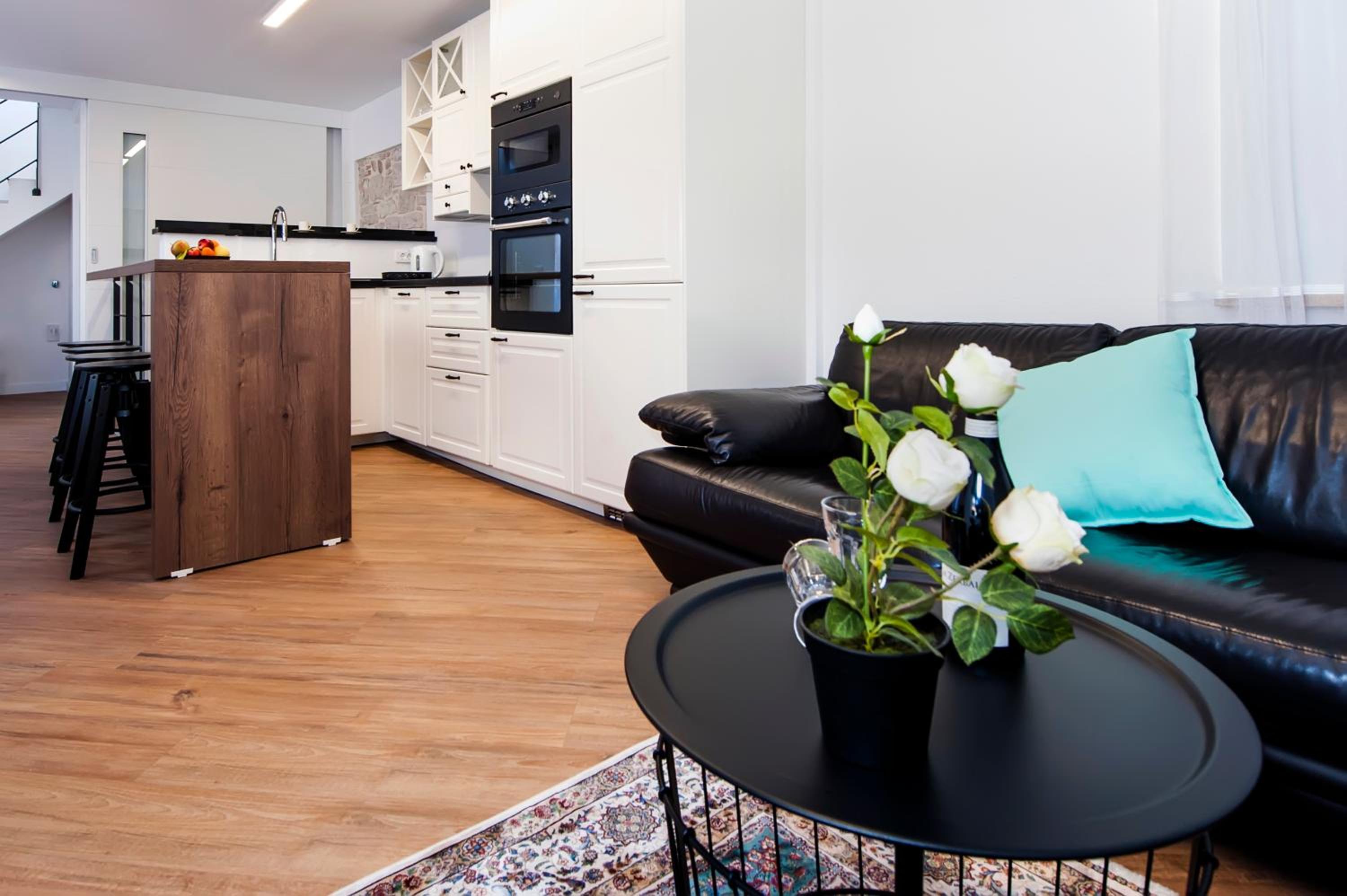 Riva Residence